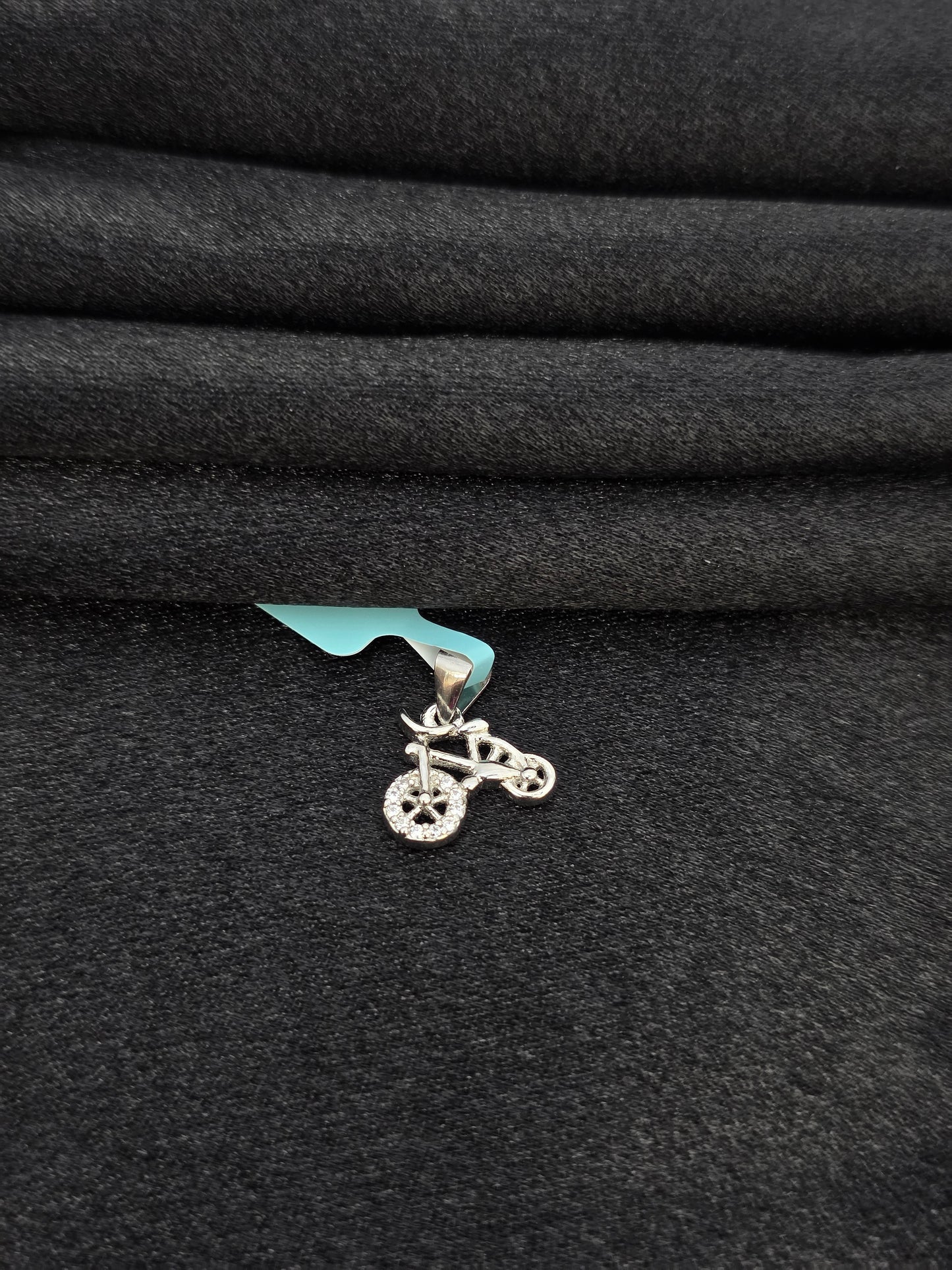 LADIES SILVER PENDANT SP049