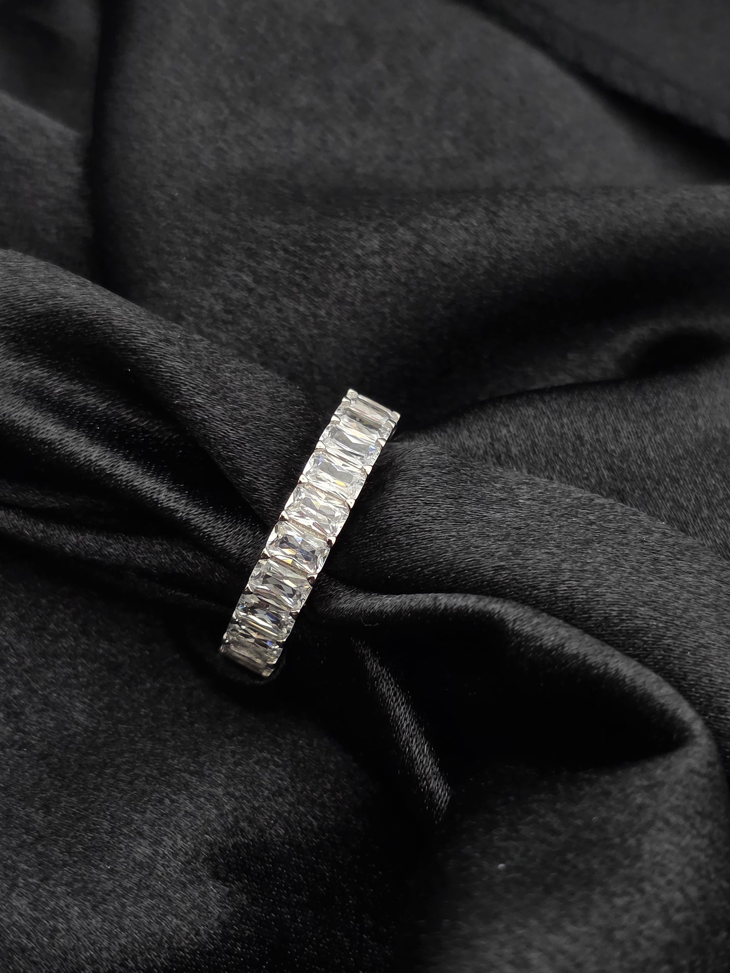 SILVER RING SIZE 10 GR197