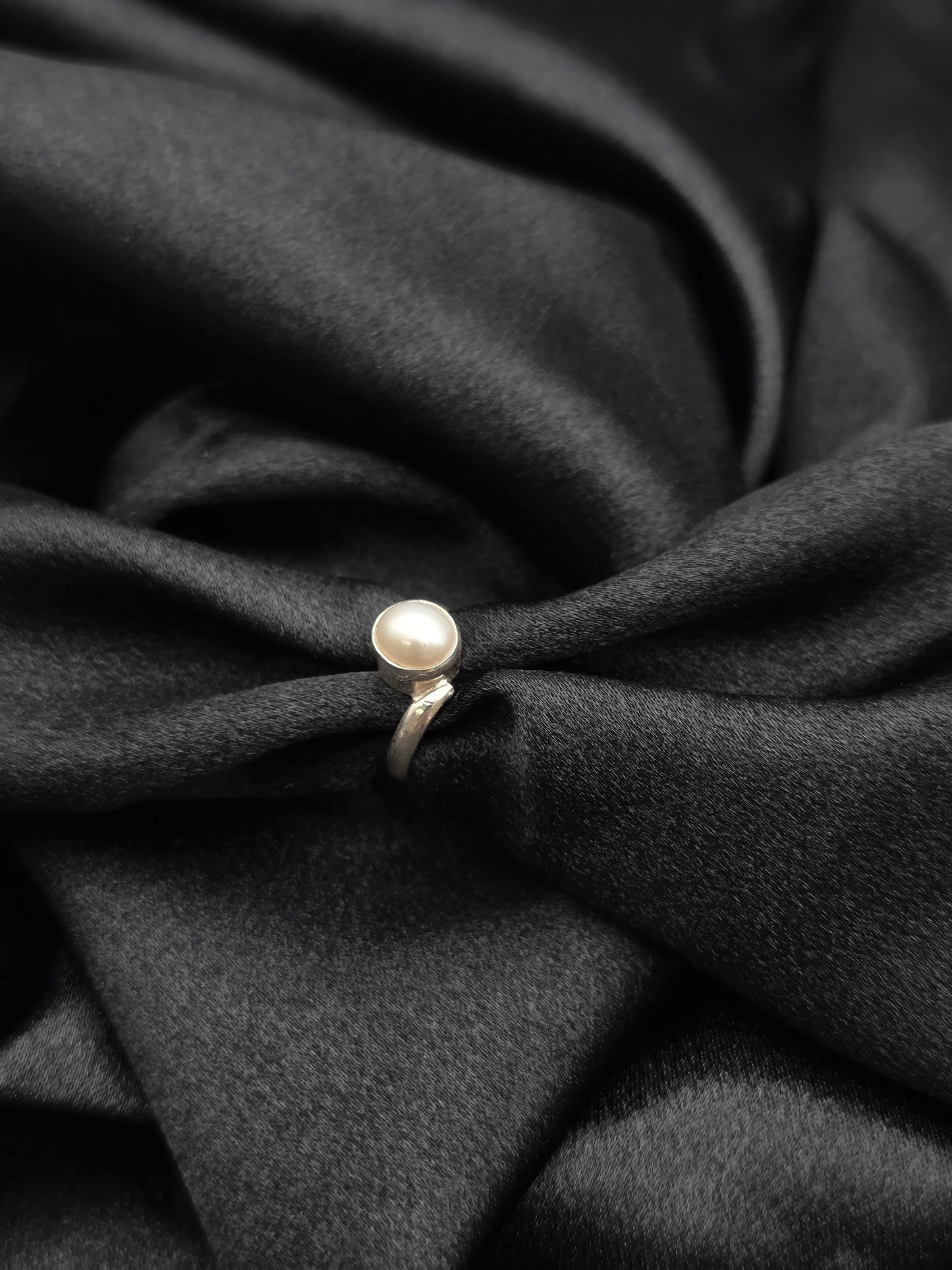 PEARL SILVER RING SIZE 5 GR326