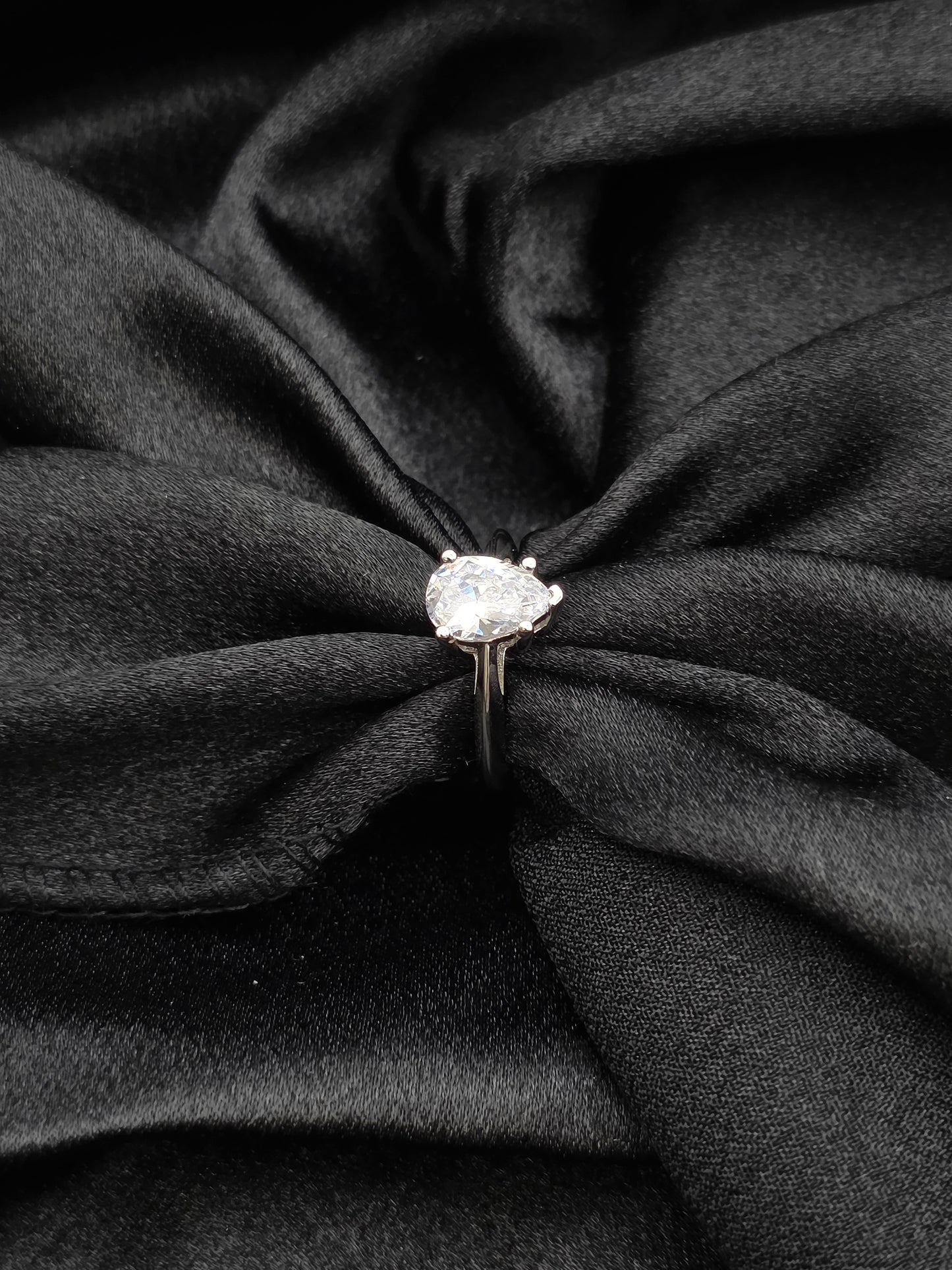 SILVER RING SIZE 7 GR260