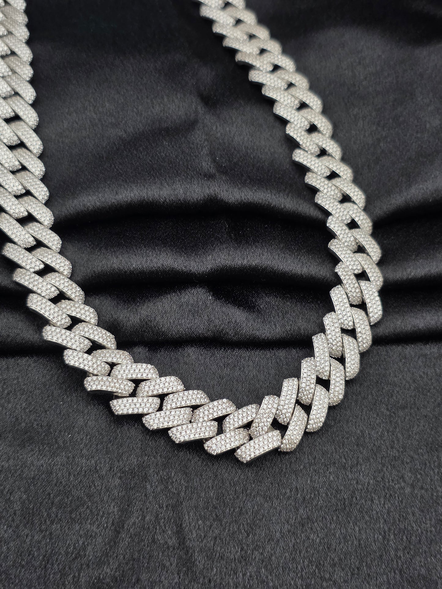 ICED 925 SILVER CHAIN IC014