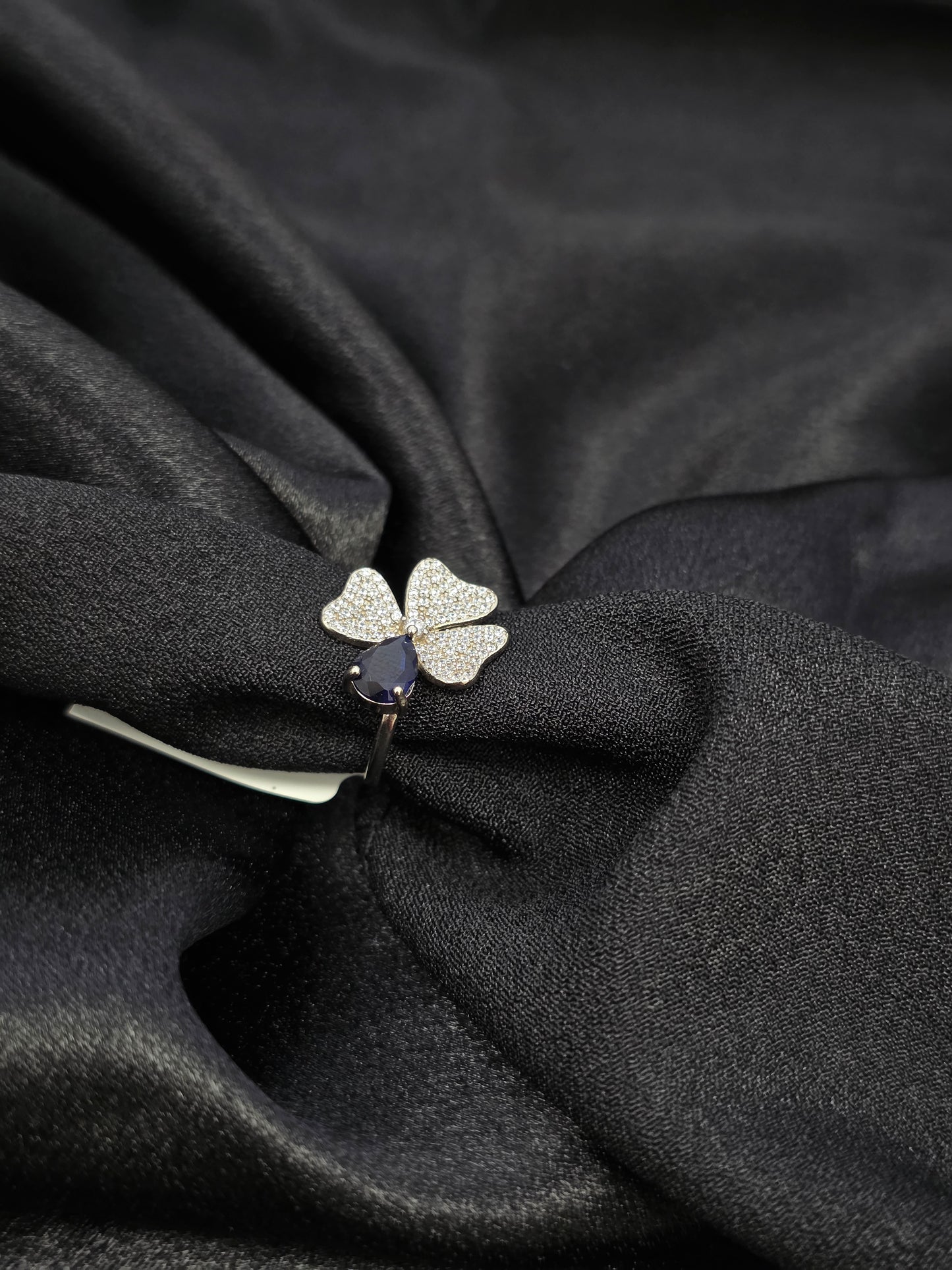 SILVER RING SIZE 5 GR039
