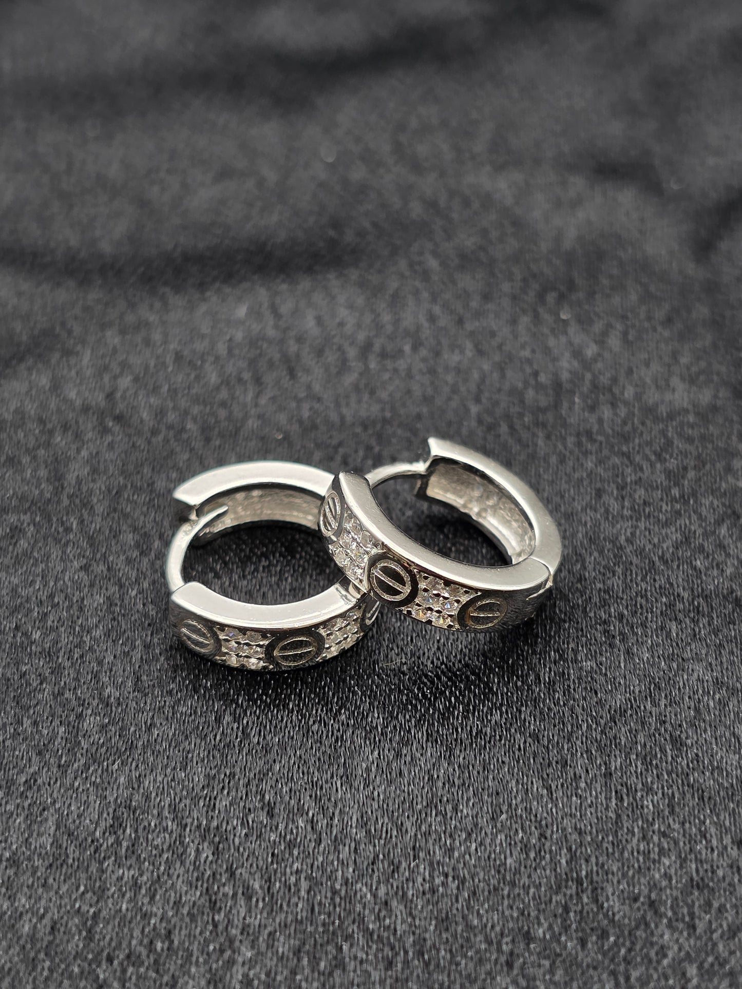 SILVER HOOPS GH051