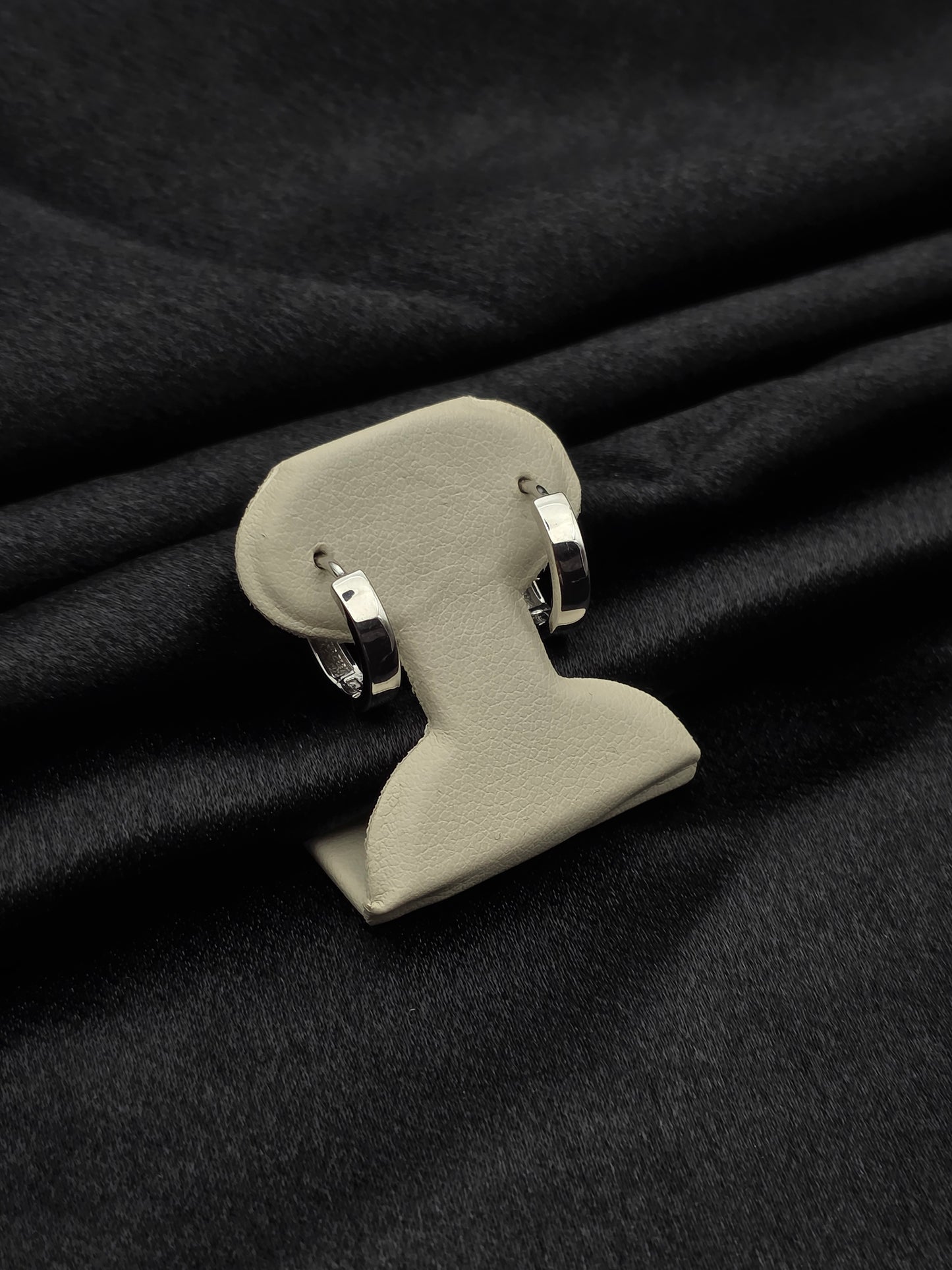 SILVER HOOPS GH023