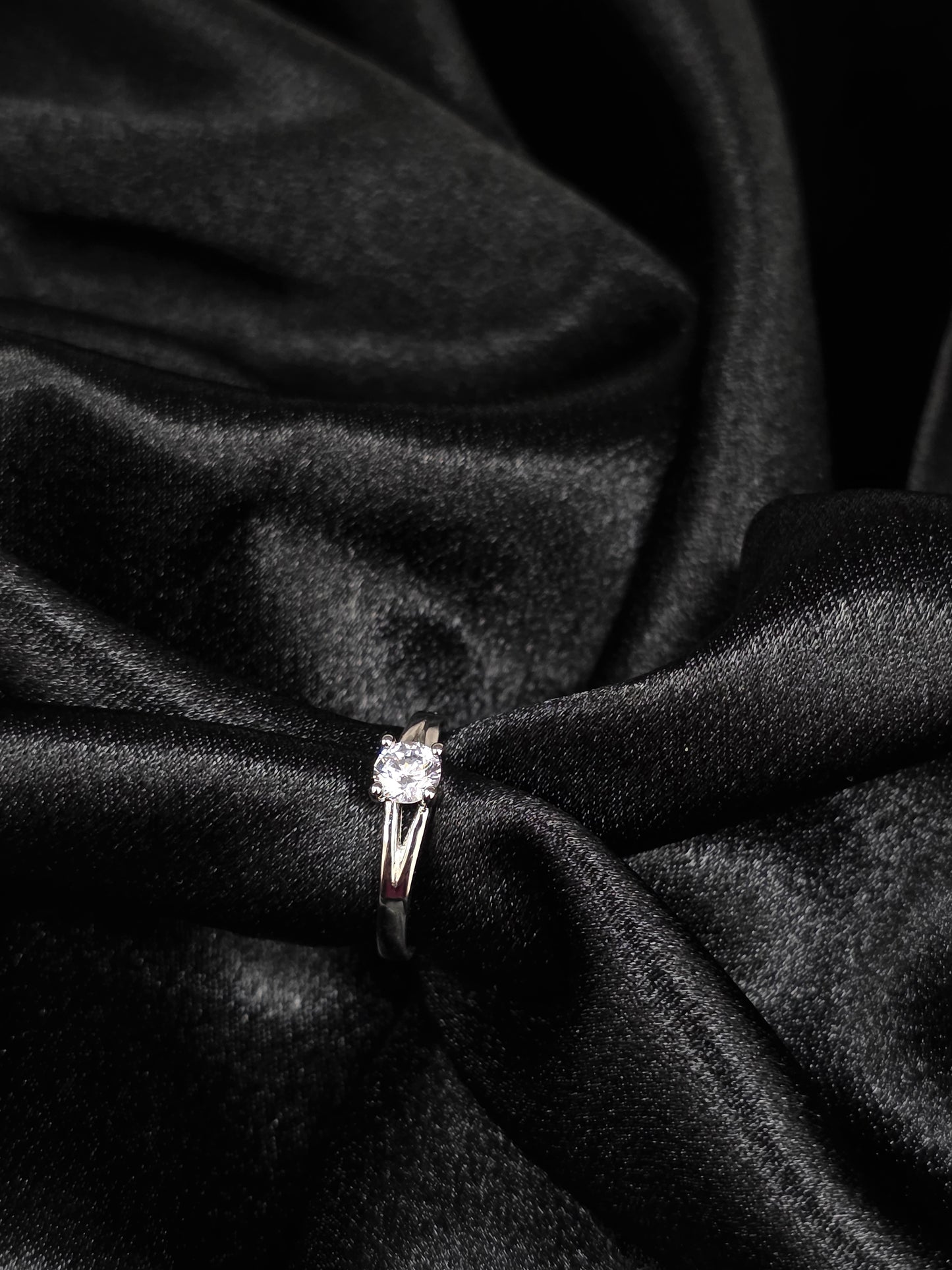 SILVER RING SIZE 6 GR118