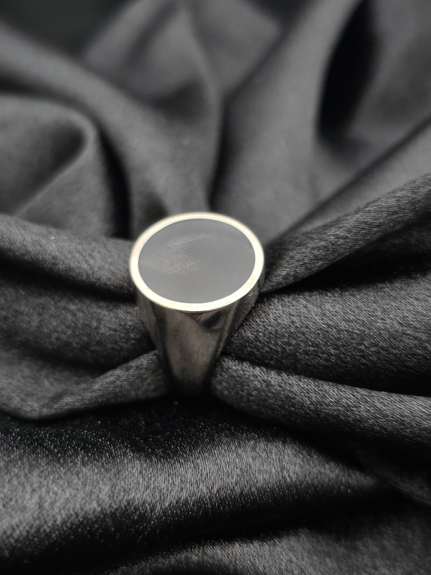BOYS SILVER RING SIZE 8 BR043