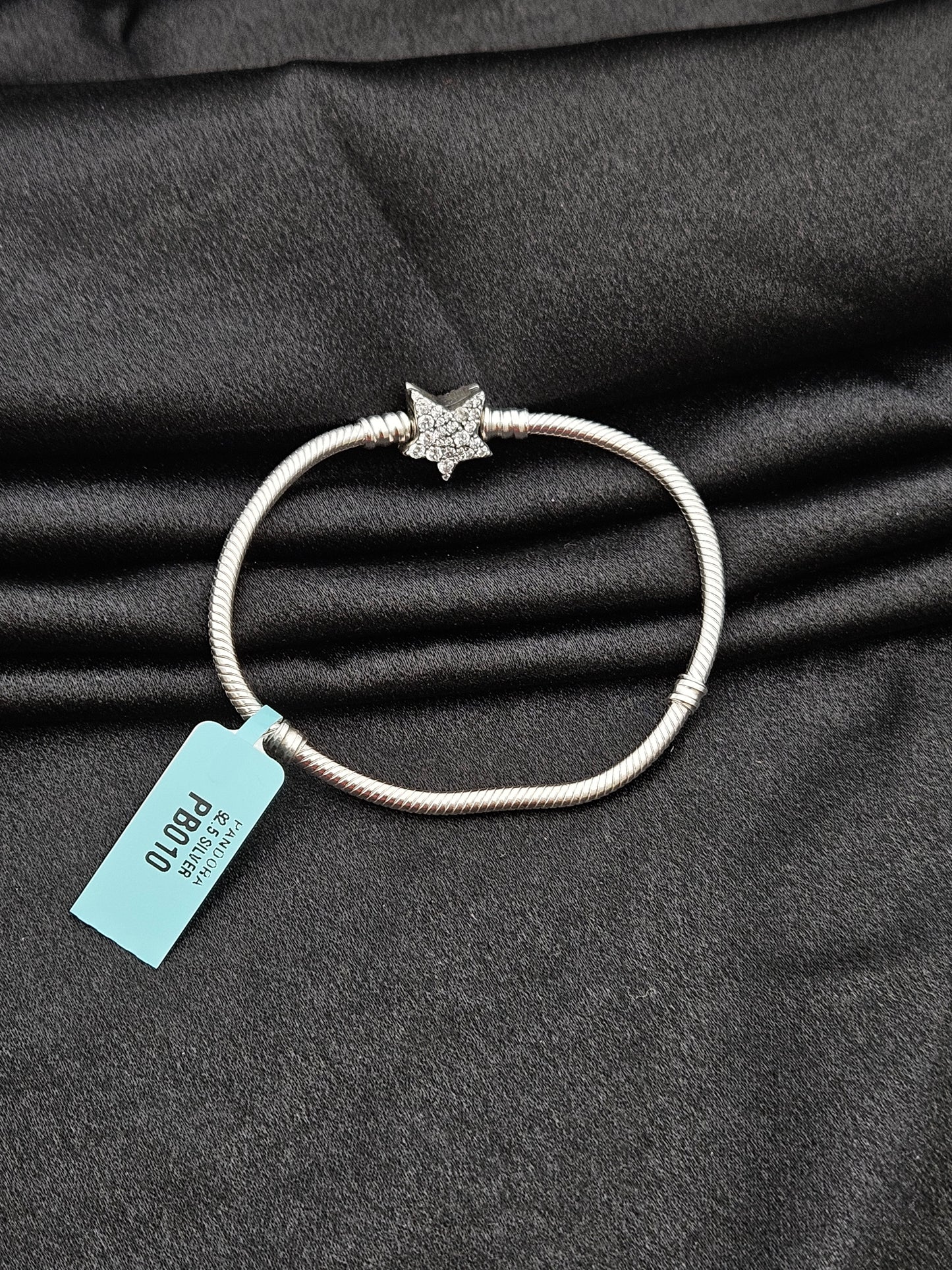 PANDORA BRACELET SIZE 18 PB010