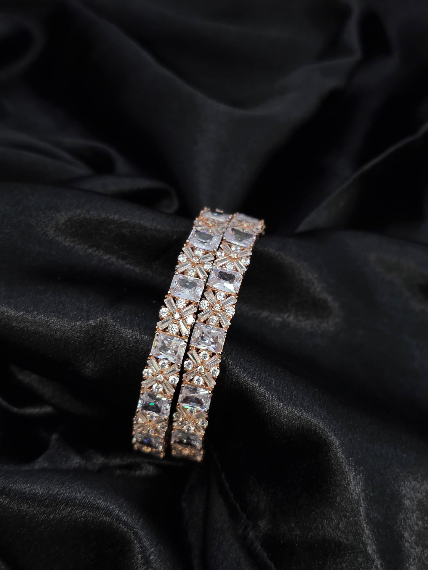 PURE SILVER BANGLES SIZE 2.4 LB017