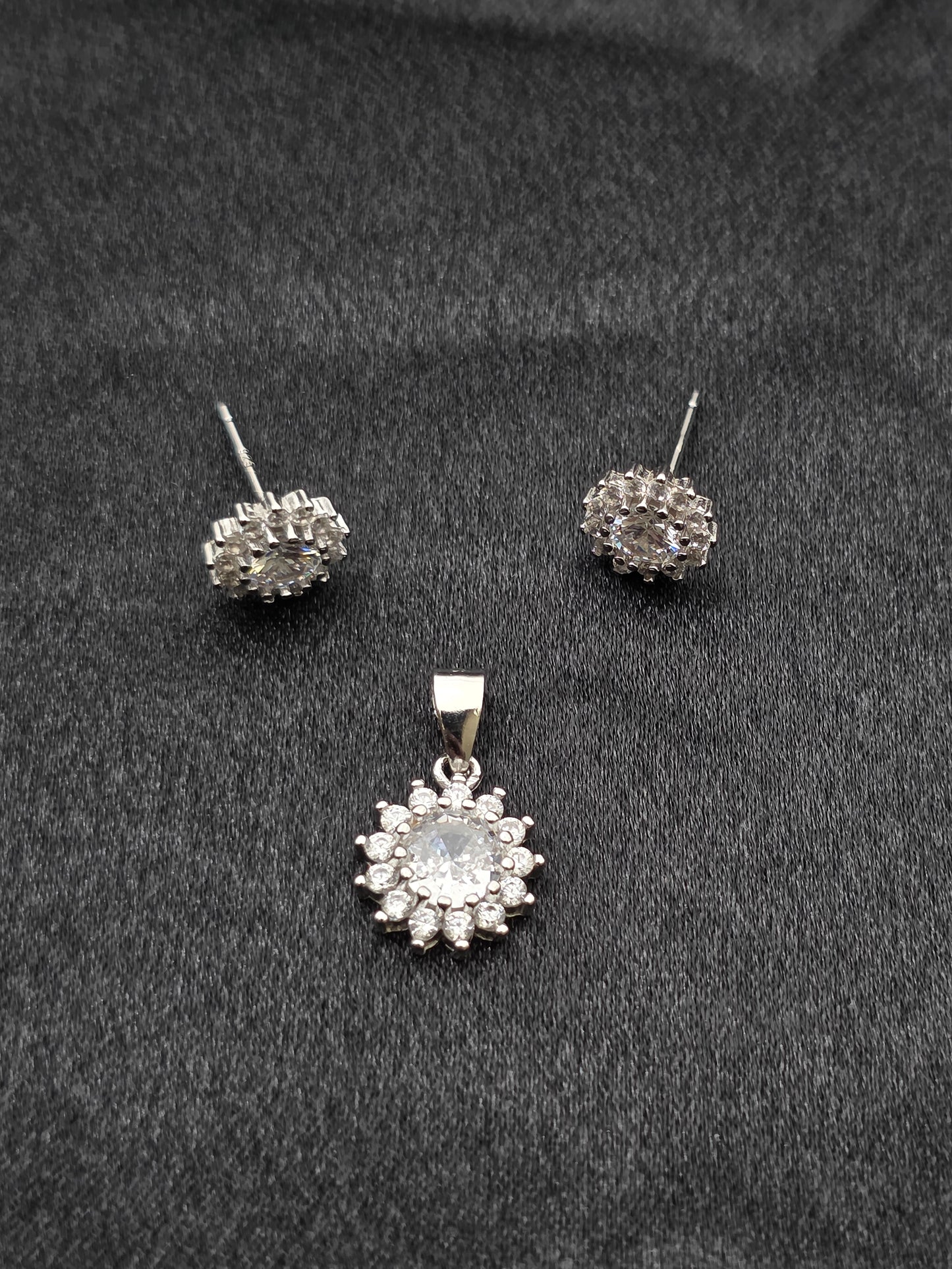 SILVER PENDANT SET PS069