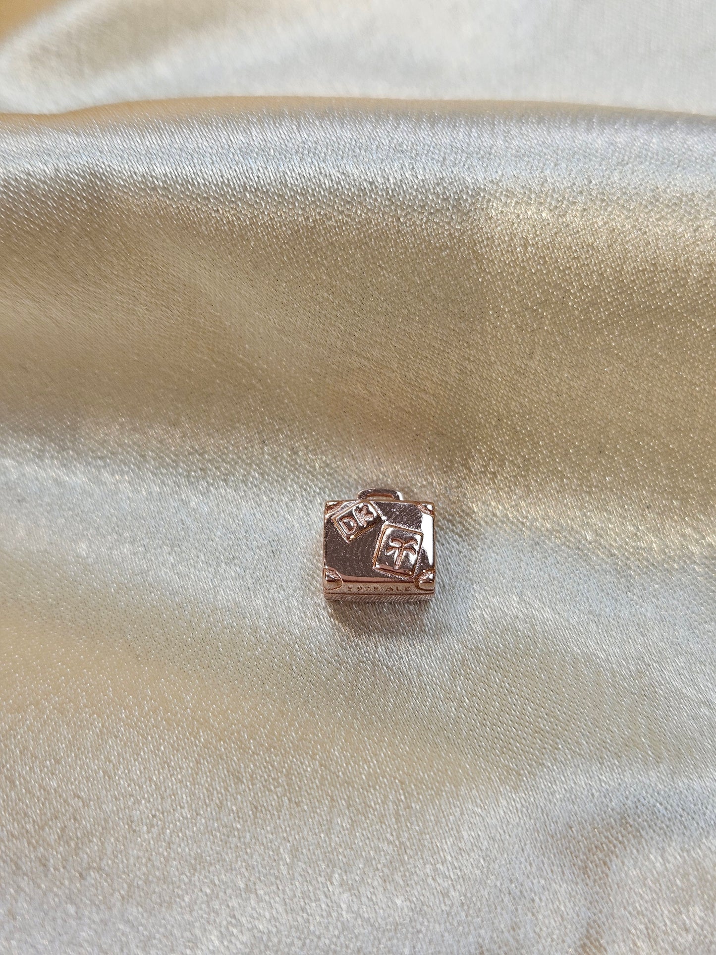VINTAGE TRAVEL PARIS SUITCASE PANDORA CHARM PC308