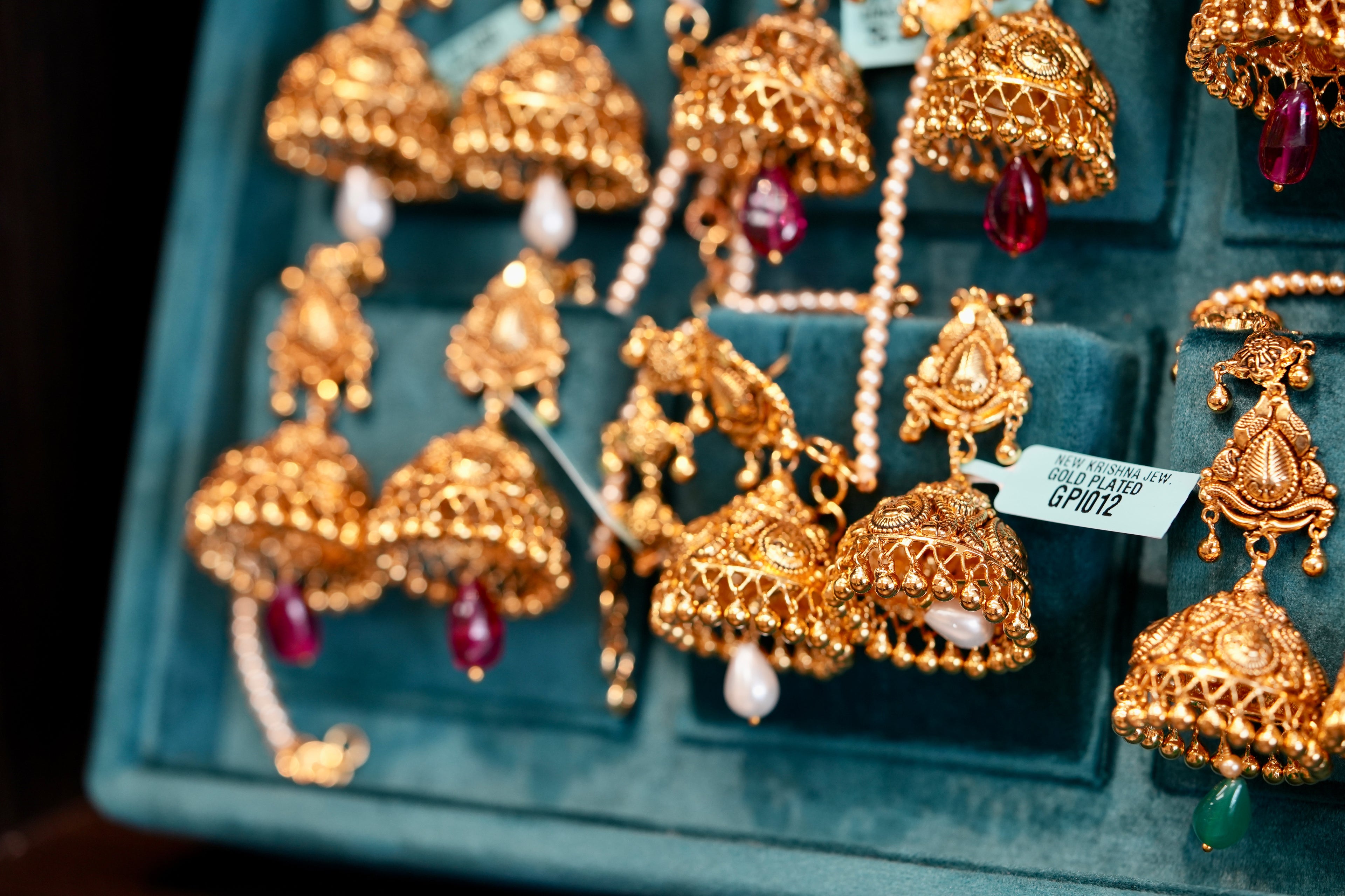 GOLD PLATED EARRINGS