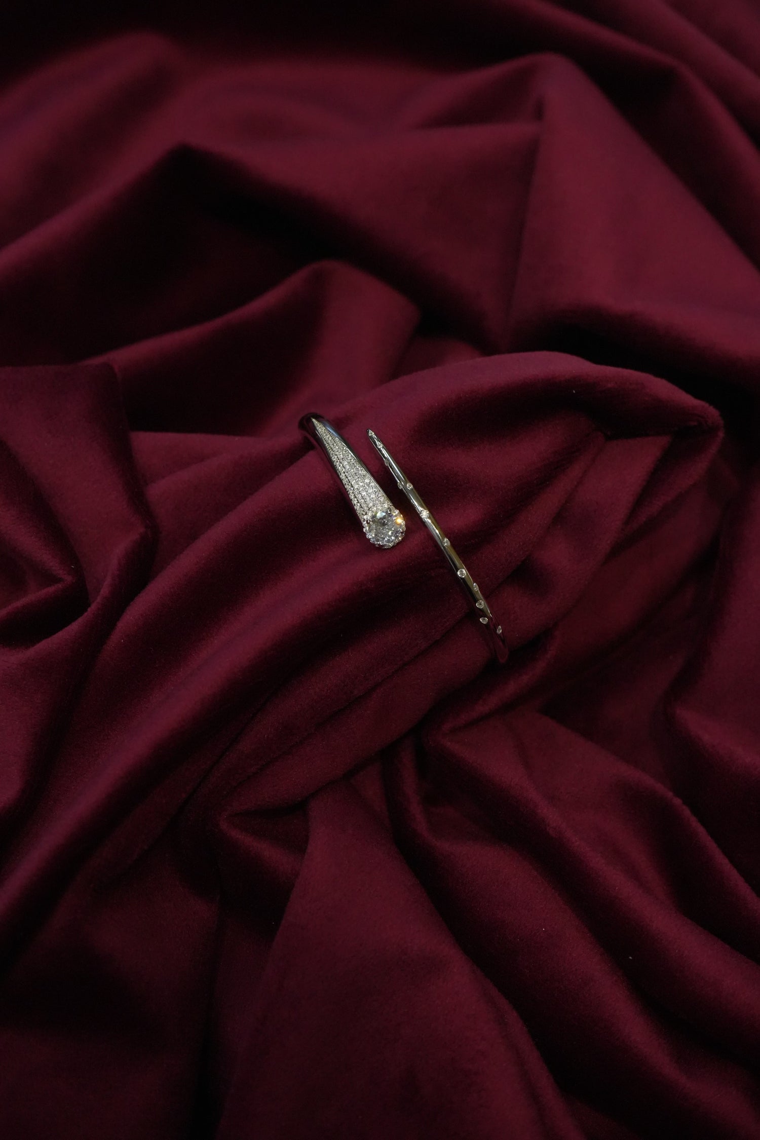 SILVER BANGLE BRACELET GB294