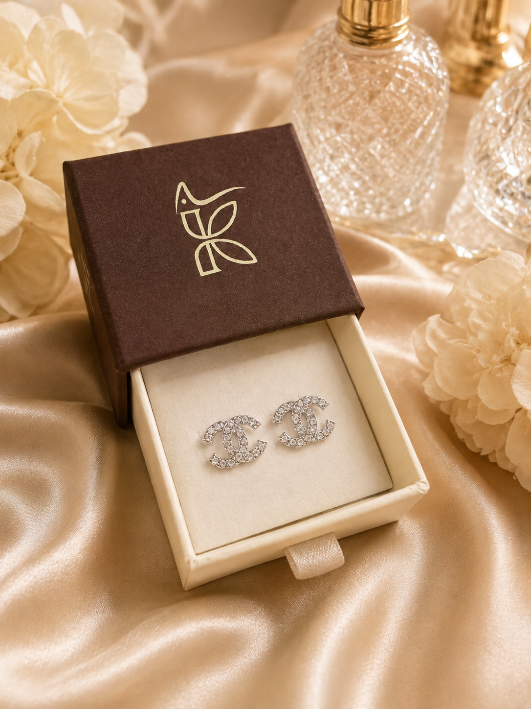 925 SILVER CHANEL EARSTUDS GE378