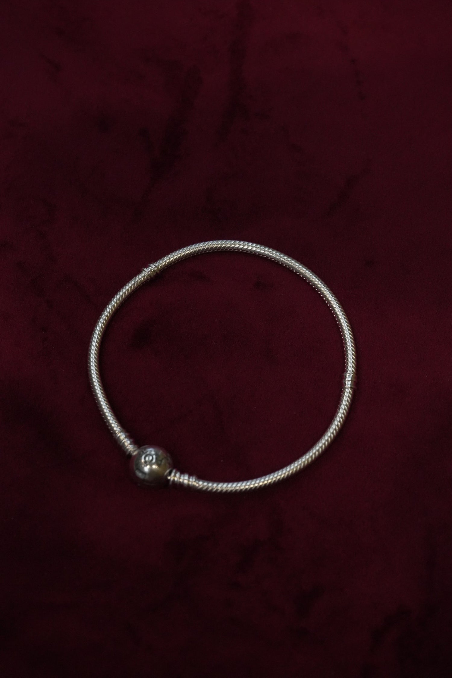 SILVER PANDORA BRACELET SIZE 18 PB074
