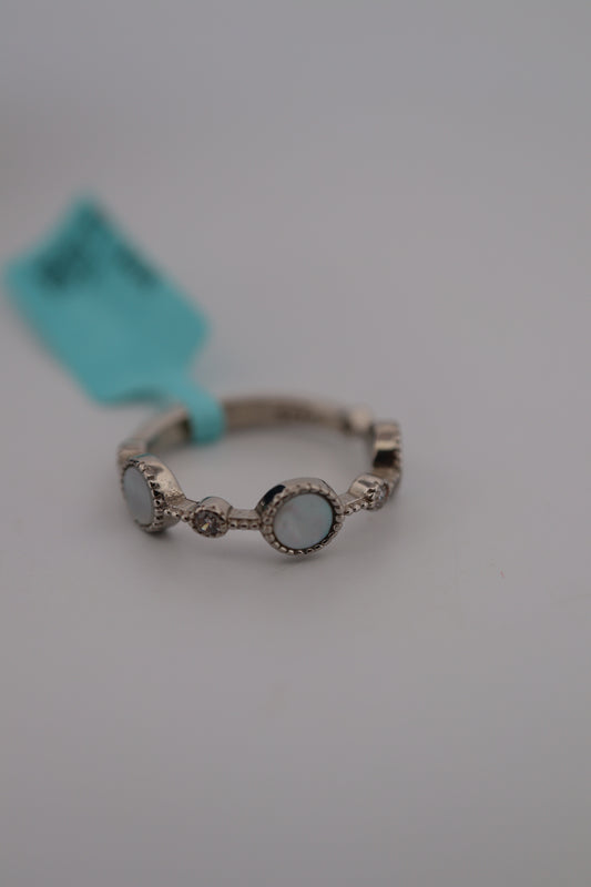 GIRLS RING SIZE 5 GR058