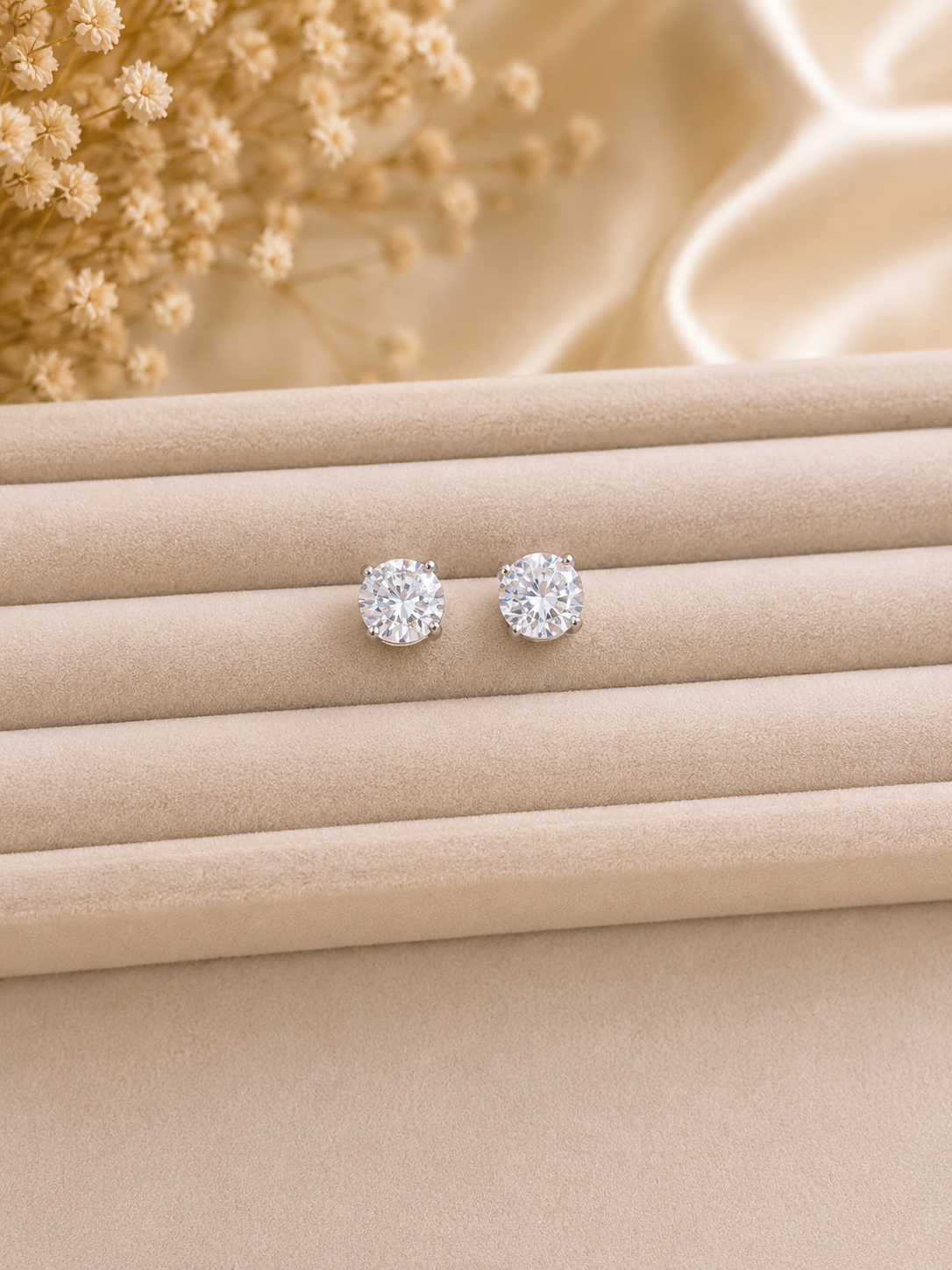 925 SILVER ROUND CRYSTAL EARSTUDS GE474