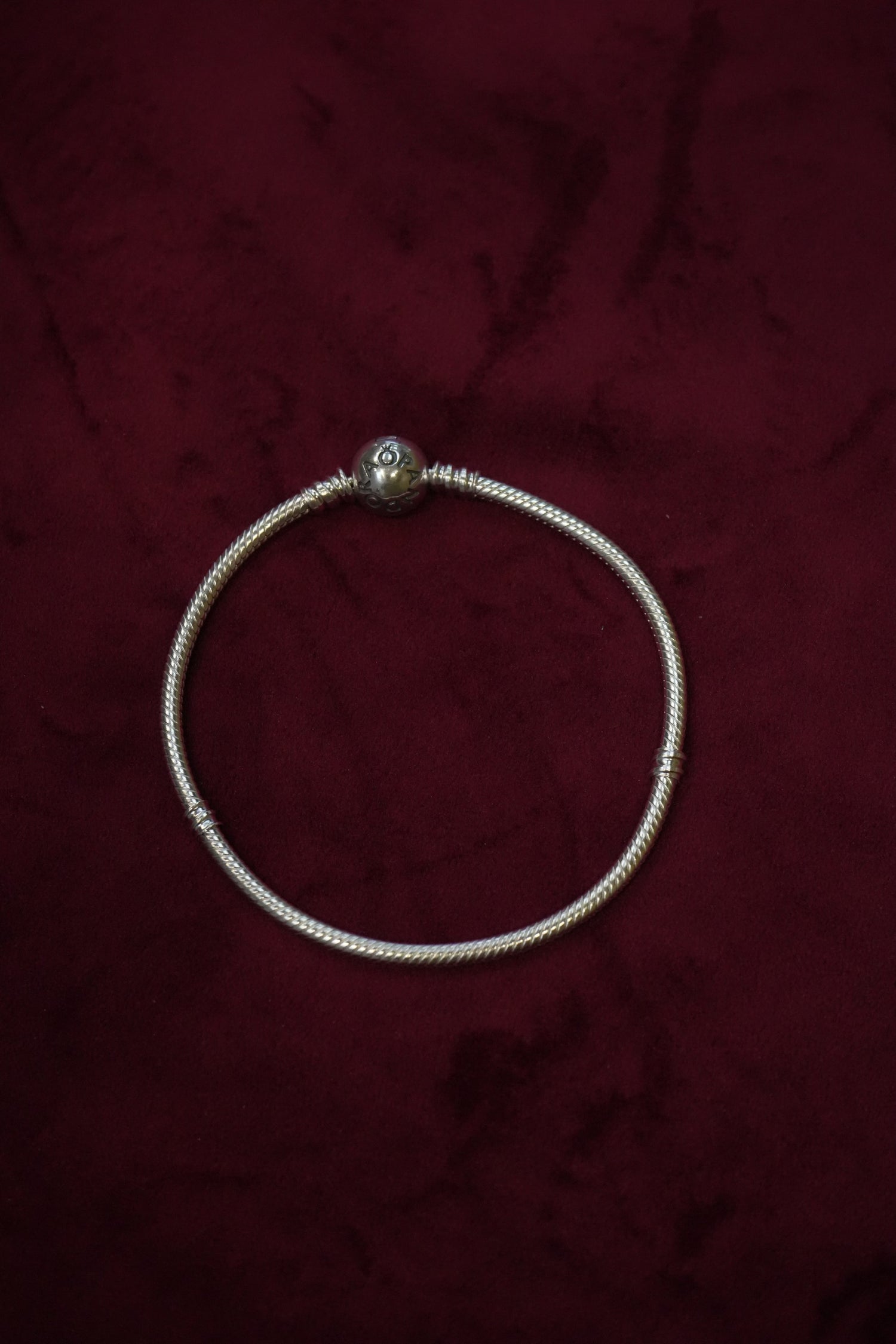 SILVER PANDORA BRACELET SIZE 18 PB074
