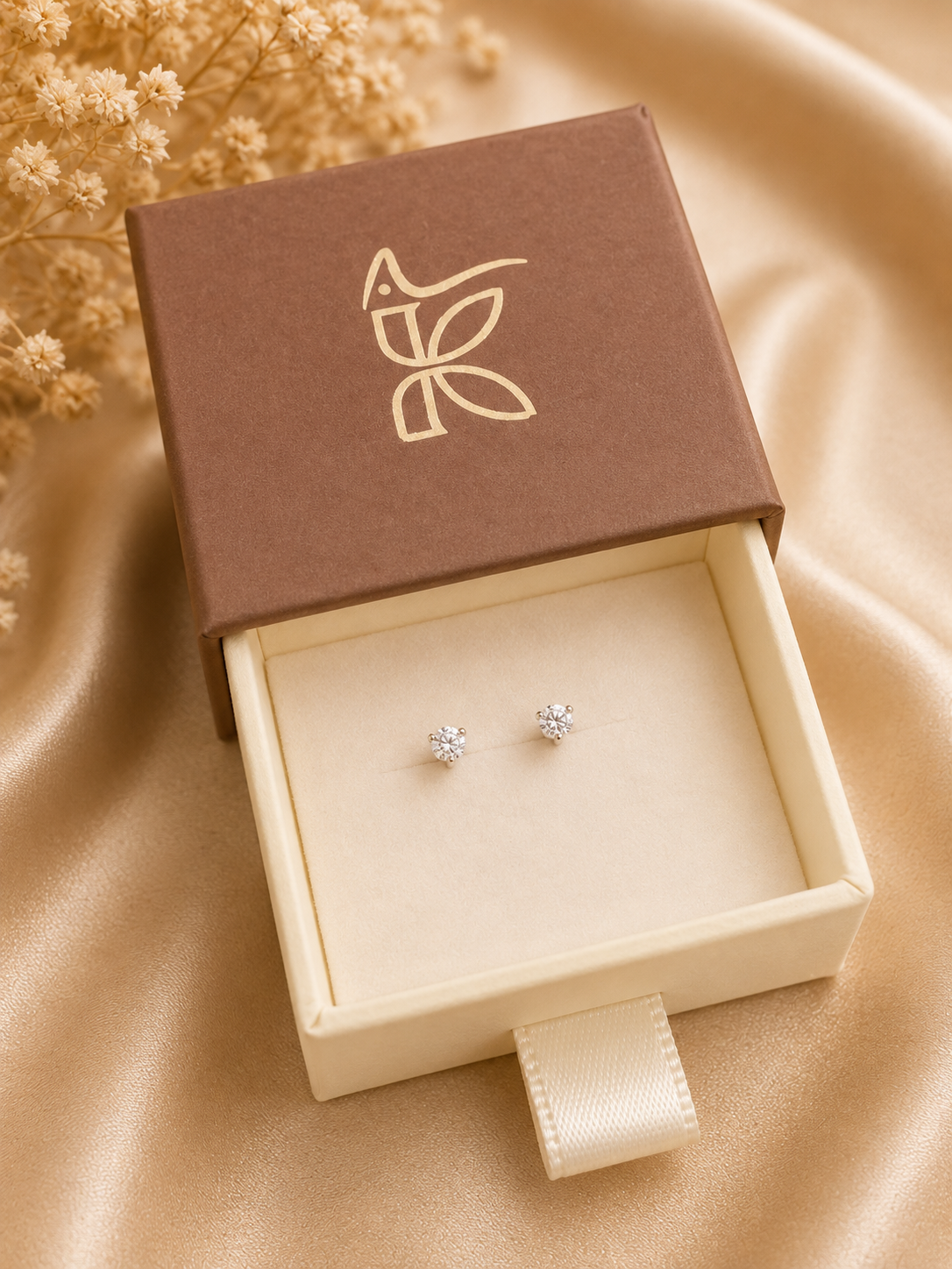 925 SILVER SQUARE CRYSTAL EARSTUDS GE715