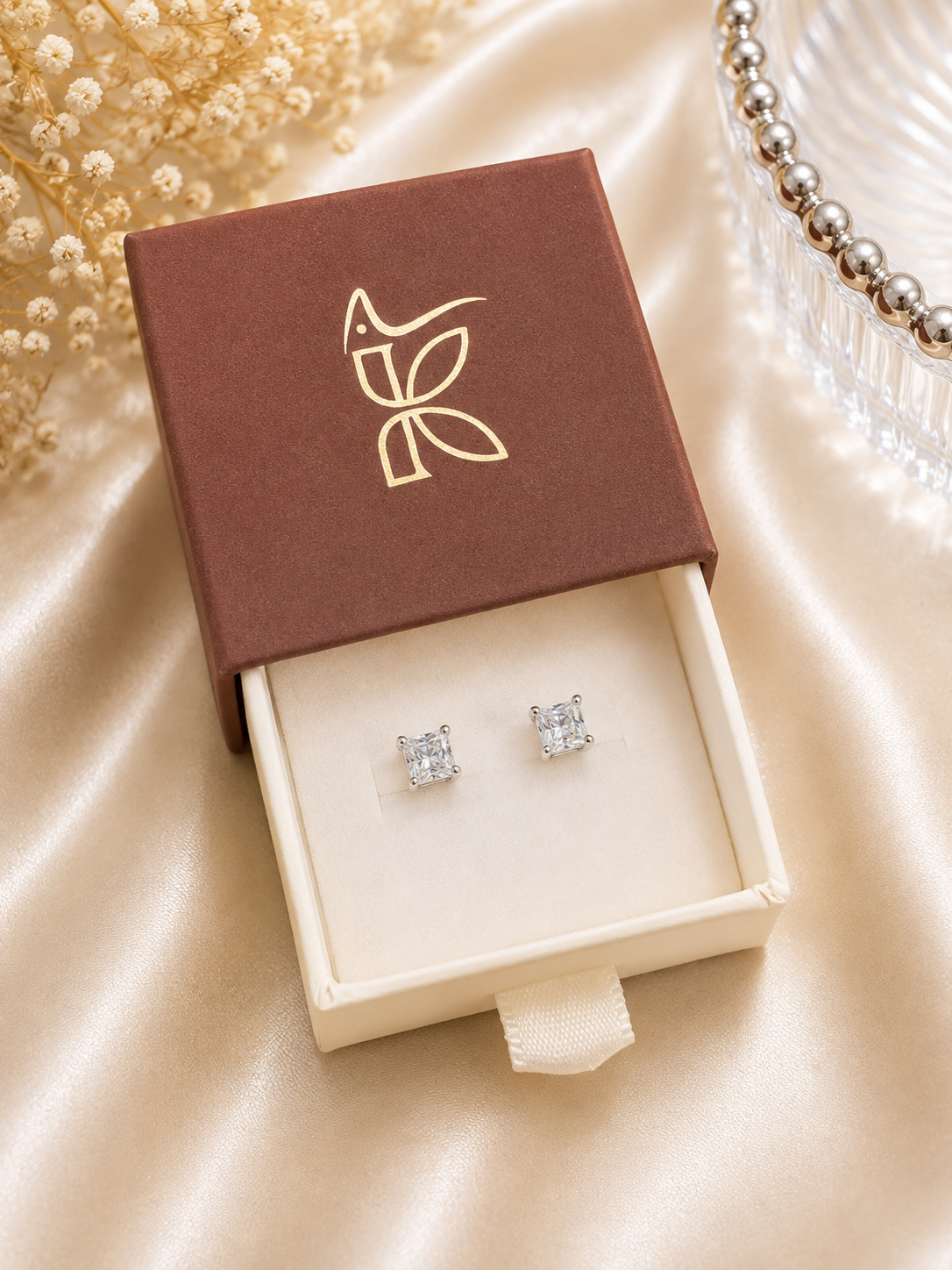 925 SILVER SQUARE CRYSTAL EARSTUDS GE761