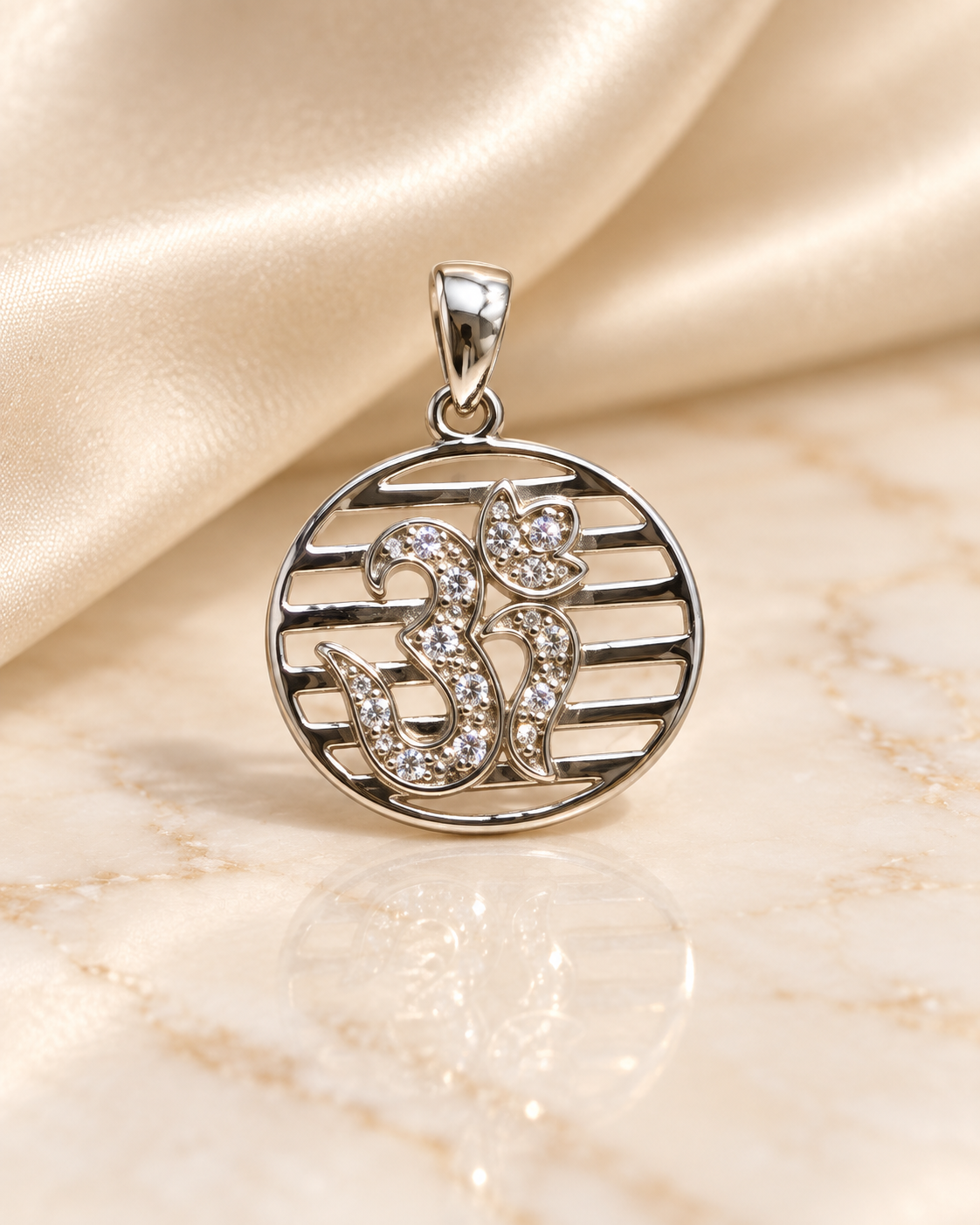 925 SILVER OM PENDANT SP462
