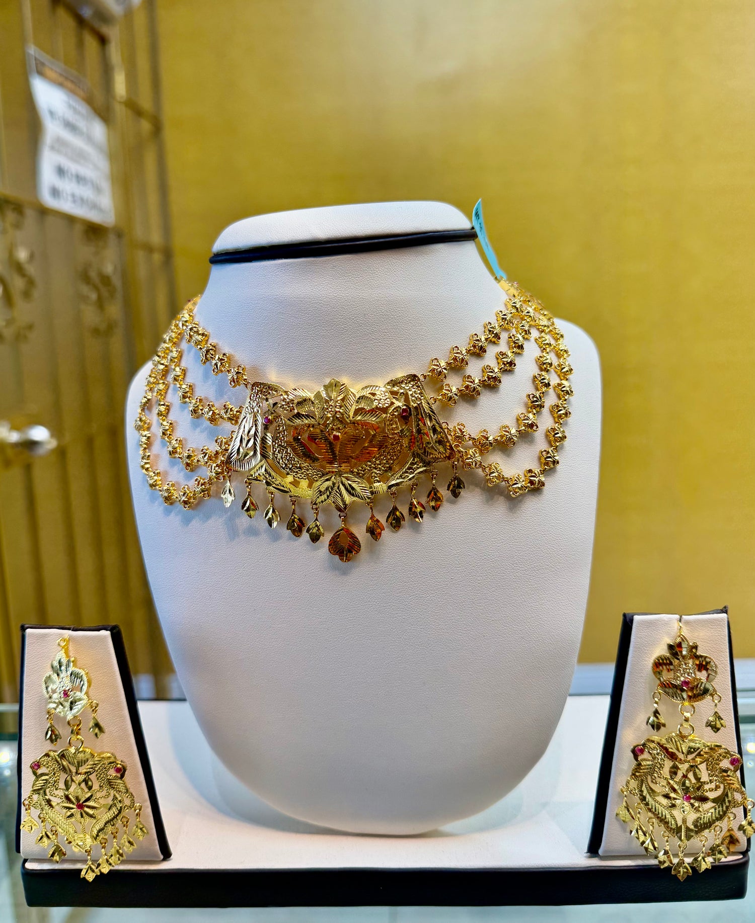 GOLD PLATED MORNI SET 36.7gr