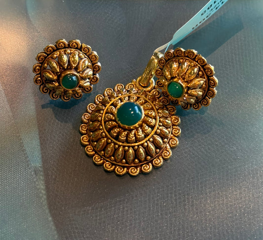 GOLD PLATE PENDANT SET GPI061