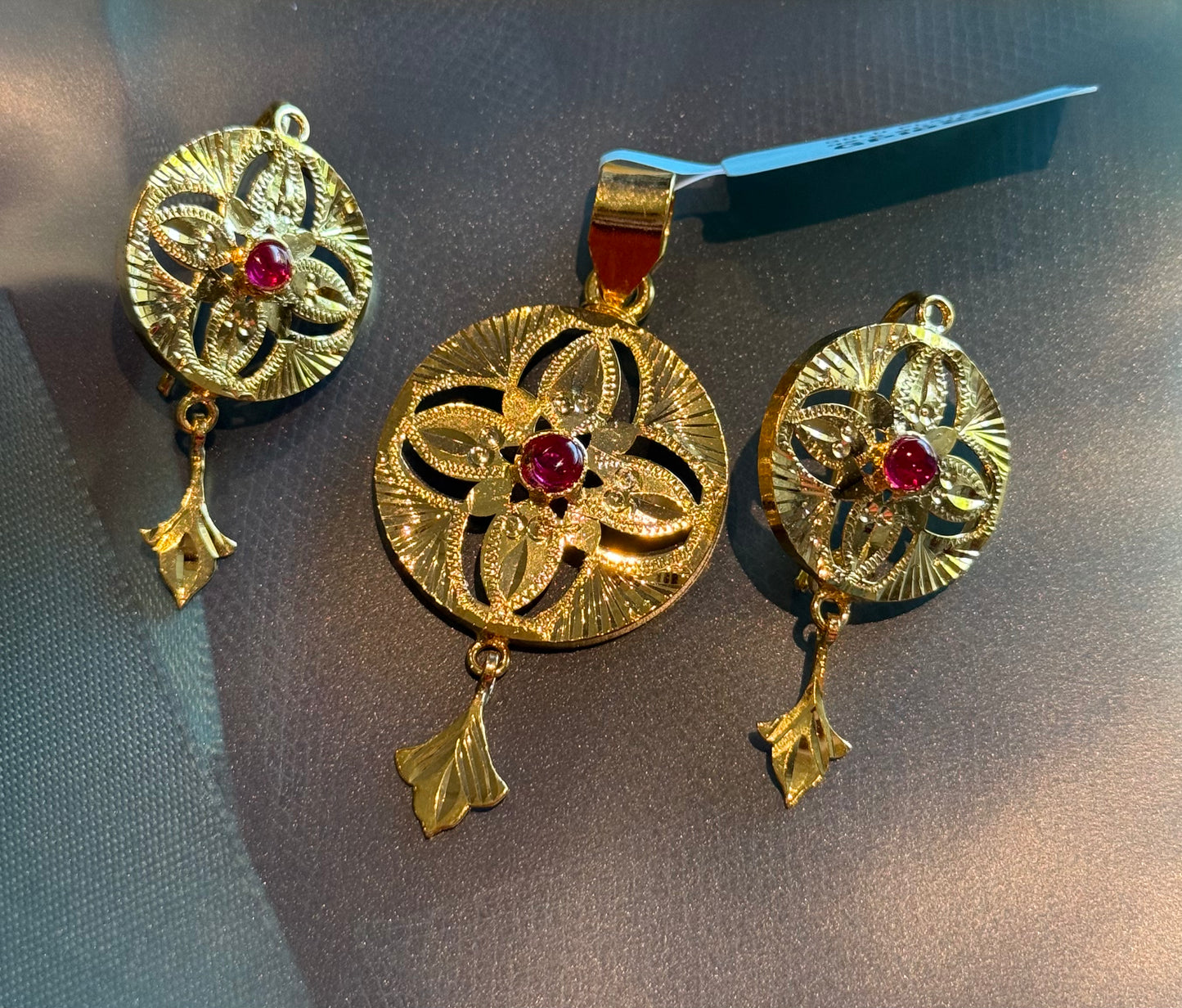 GOLD PLATE PENDANT SET GPI054
