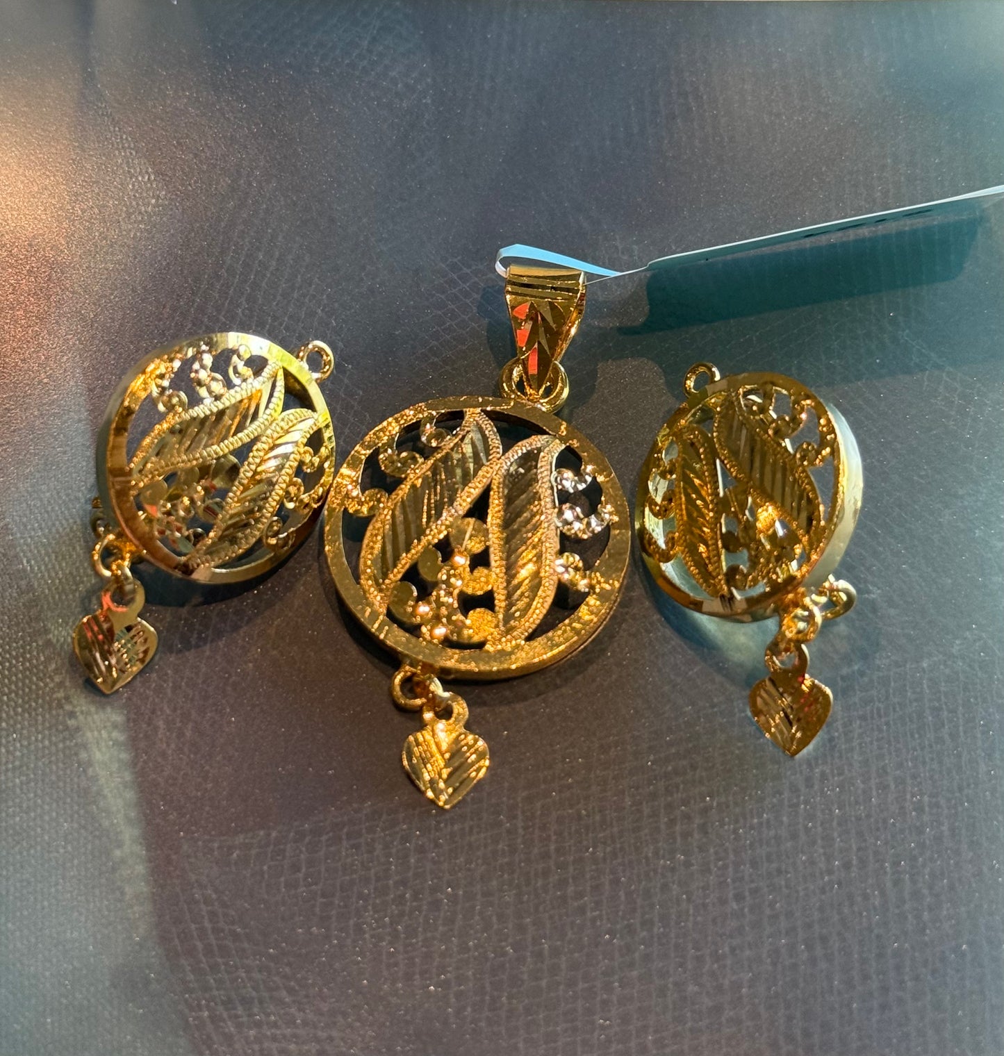 GOLD PLATE PENDANT SET GPI063
