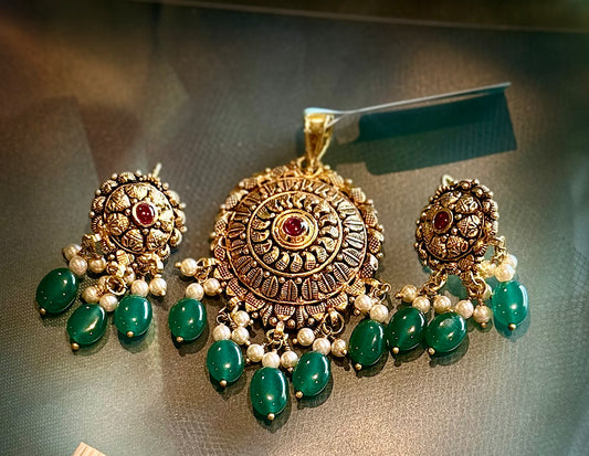 GOLD PLATE PENDANT SET GPI068