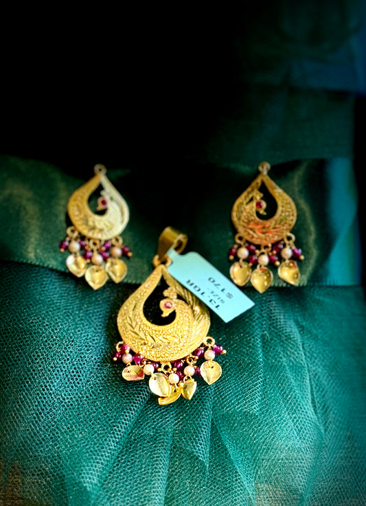 GOLD PLATE PENDANT SET GPI060
