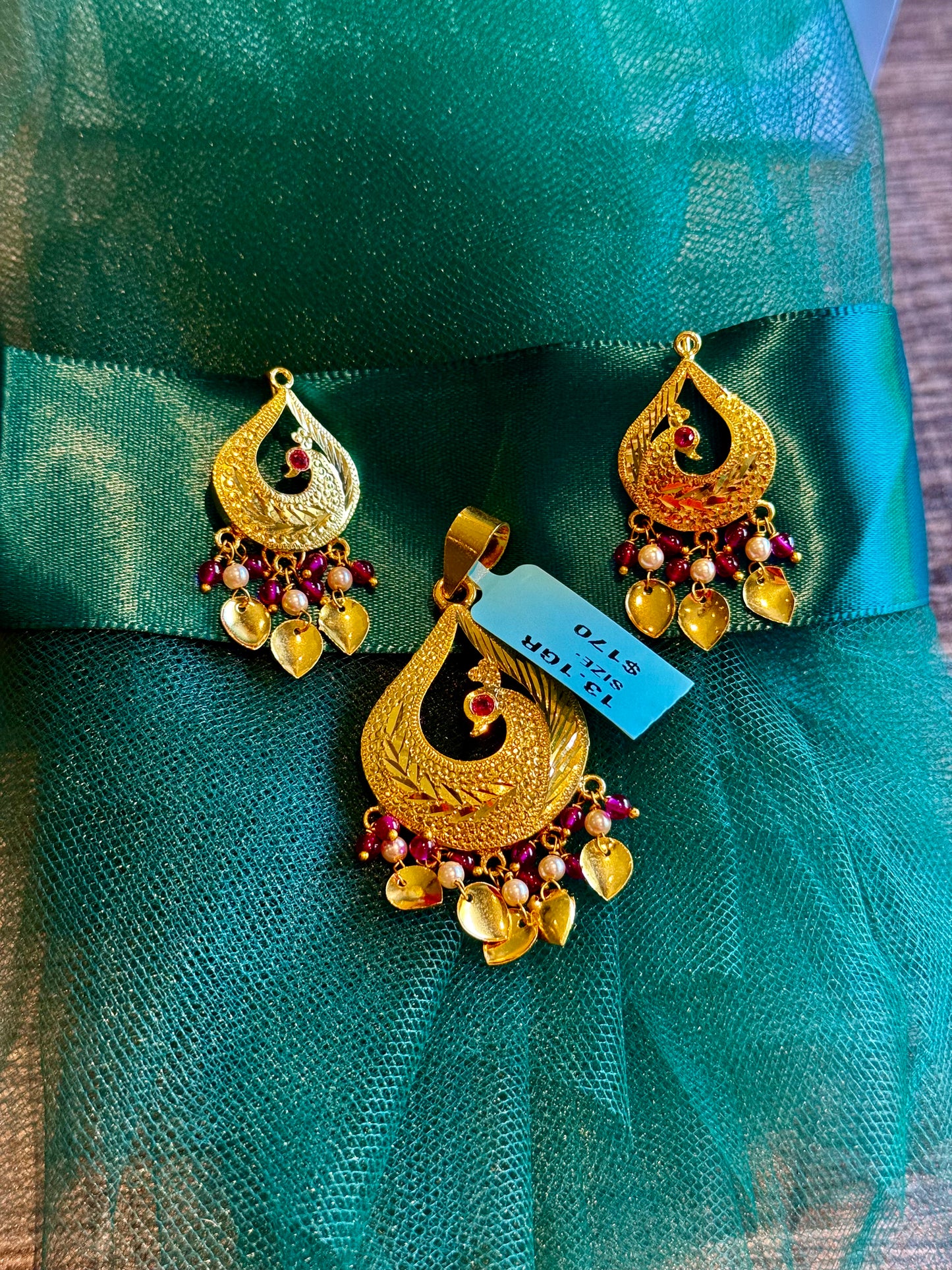 GOLD PLATE PENDANT SET GPI060