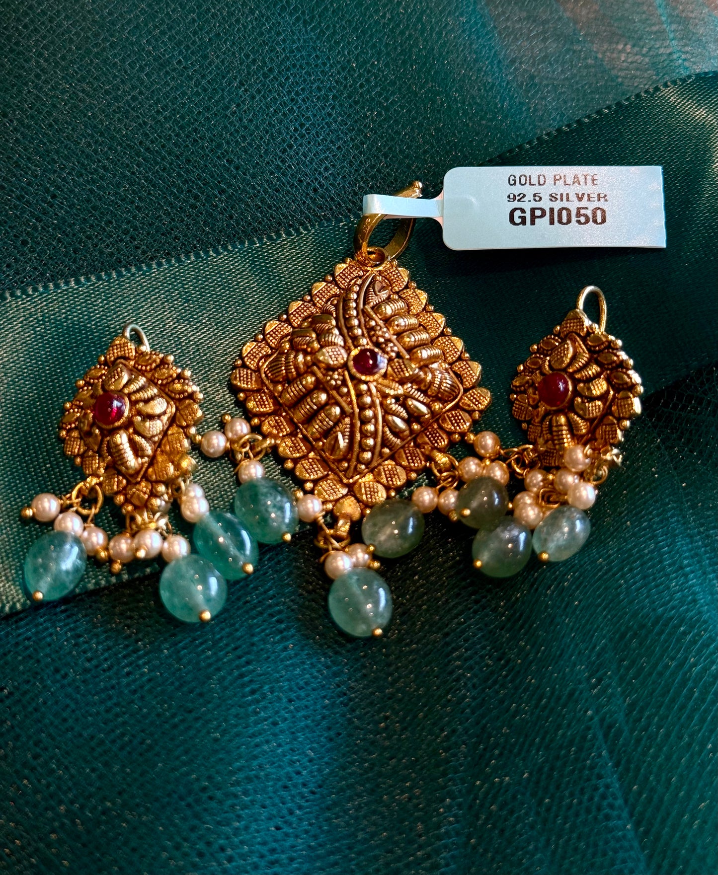 GOLD PLATE PENDANT SET GPI050