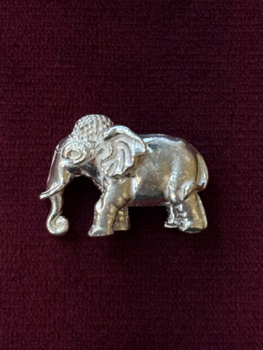 PURE SILVER ELEPHANT PI075