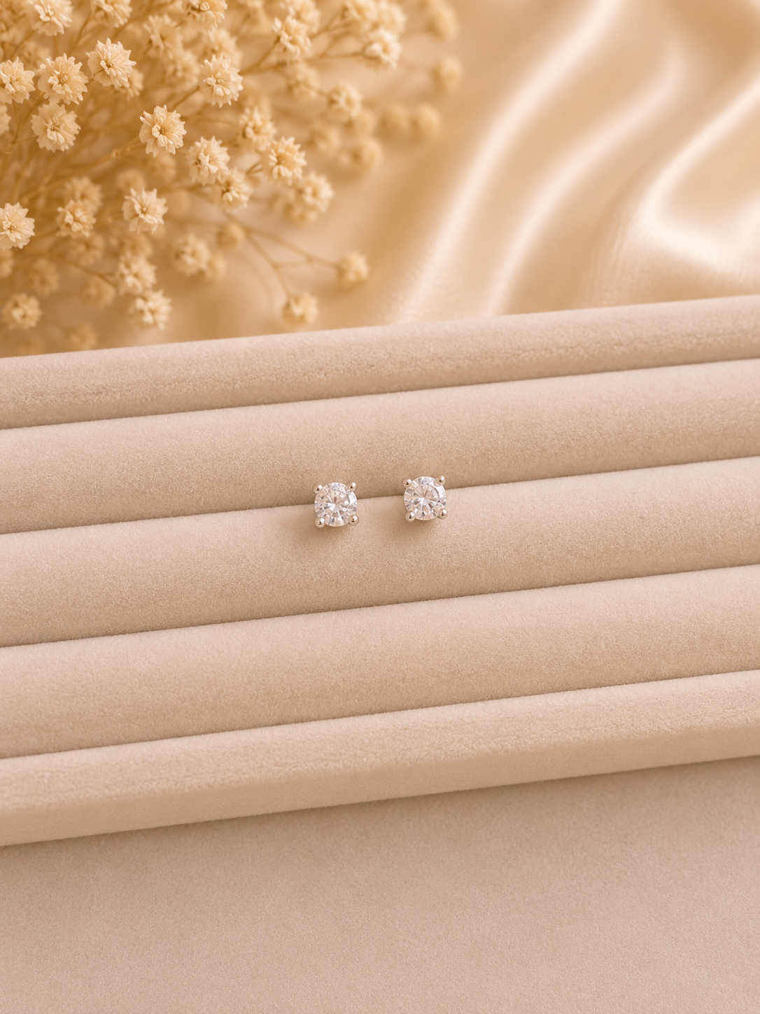 925 SILVER ROUND CRYSTAL EARSTUDS GE632