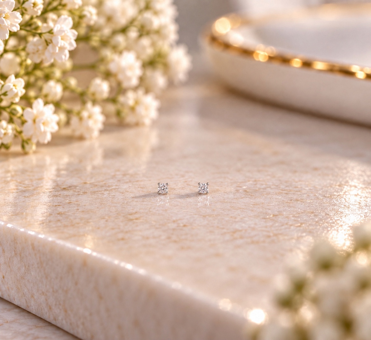925 SILVER SQUARE CRYSTAL EARSTUDS GE348