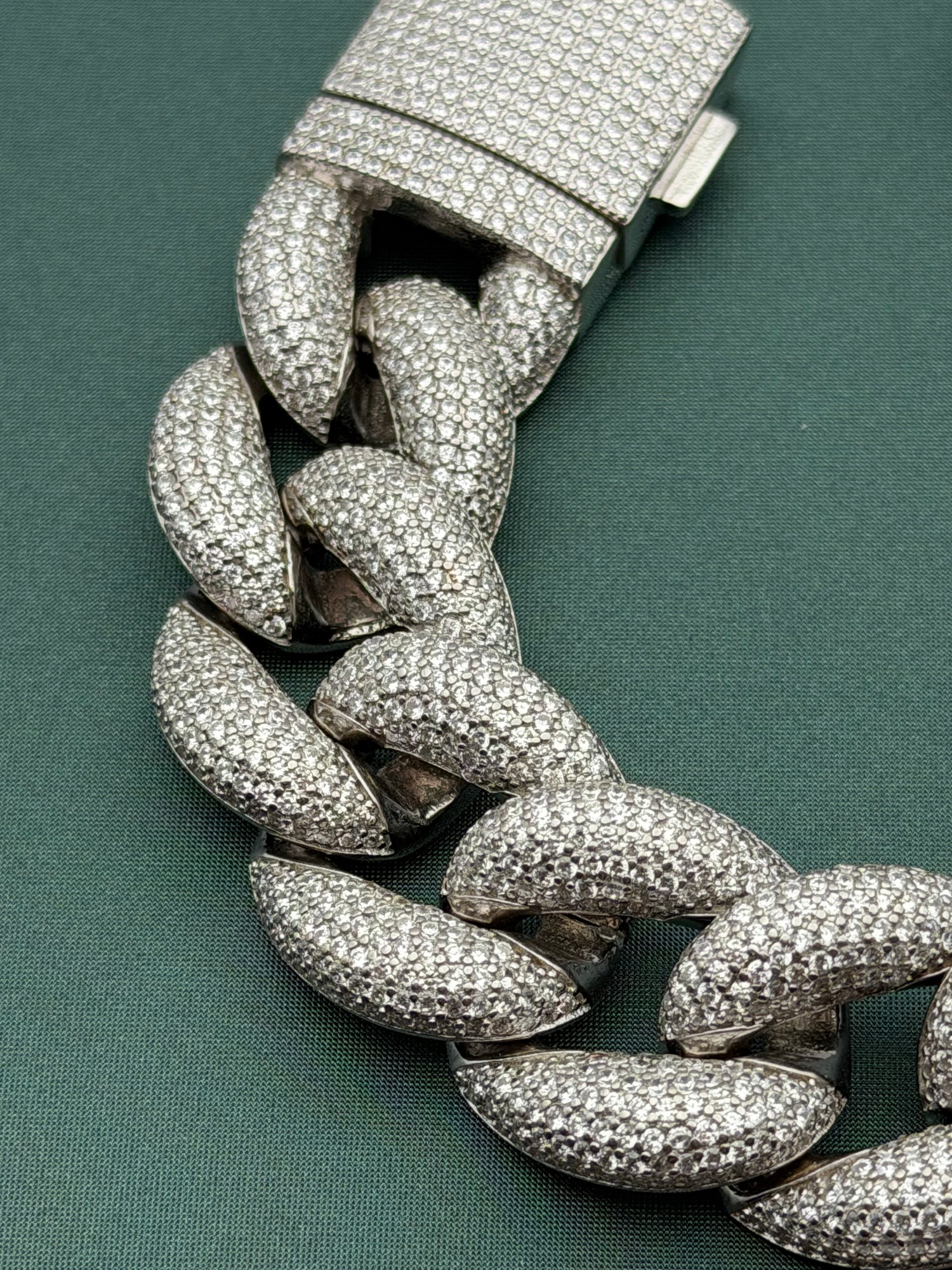 HEAVY ICED OUT BRACELET IC005