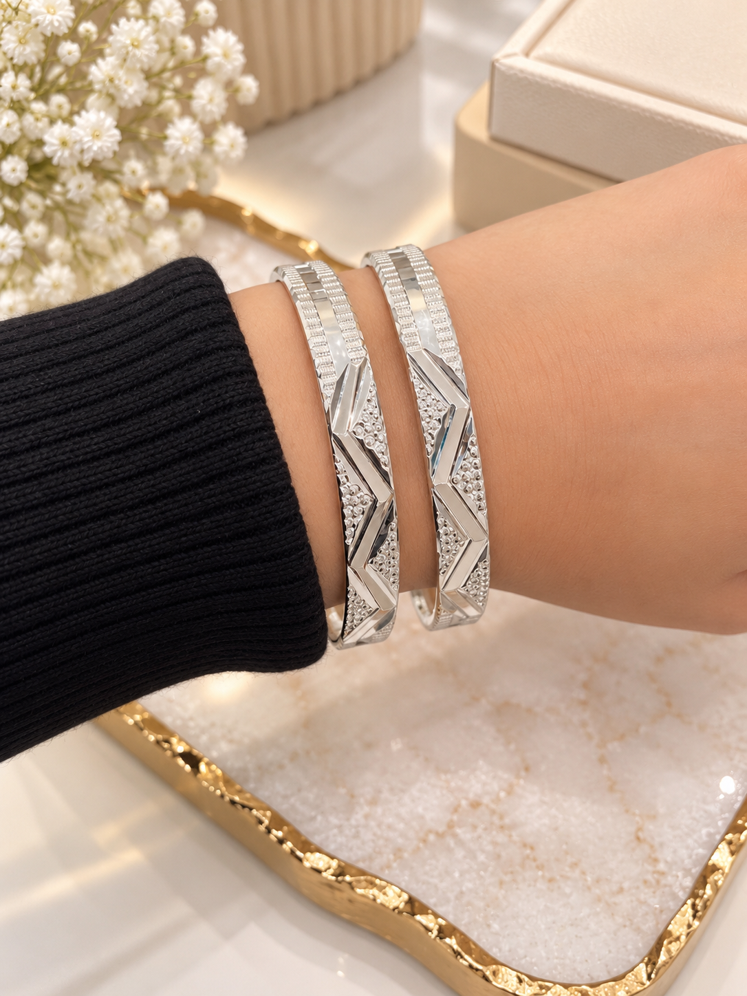 PURE SILVER WOMEN BANGLES LB009