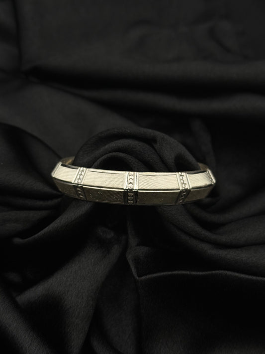 MENS SILVER KADDA SIZE 2.4 MK009