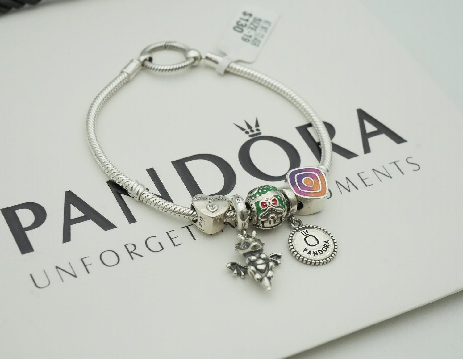 PANDORA BRACELET/5 CHARMS PB021