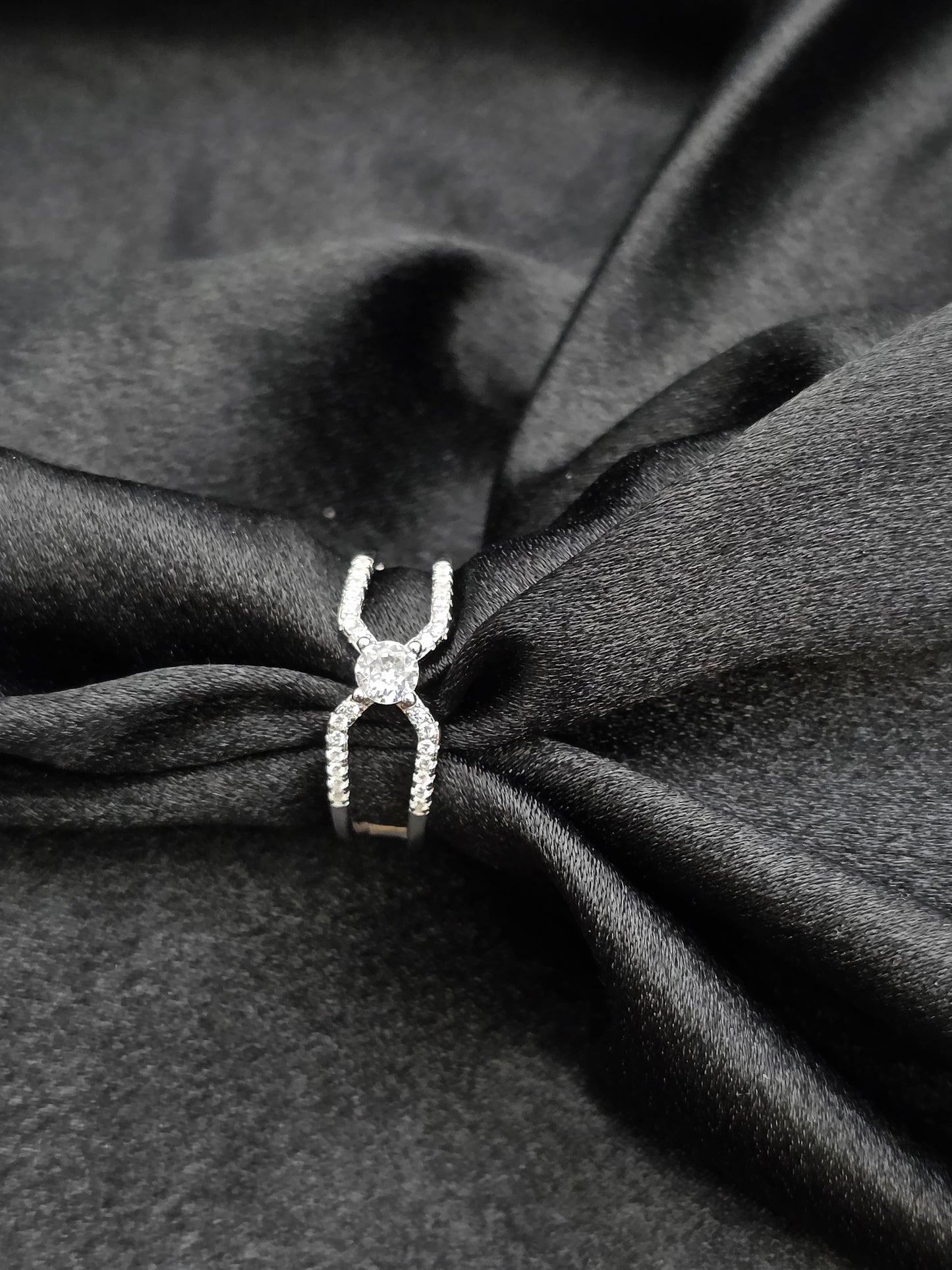 SILVER RING SIZE 6 GR508