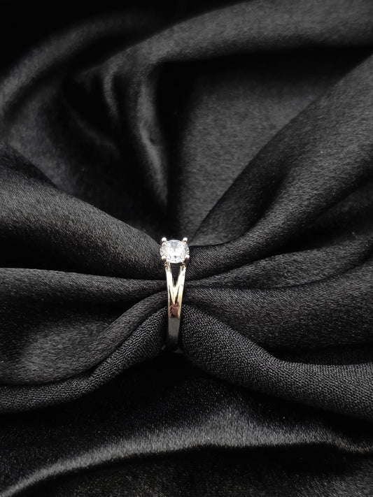 SILVER RING SIZE 7 GR278