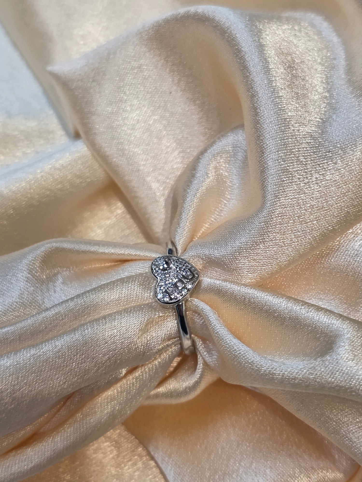 SILVER RING SIZE 8 GR438