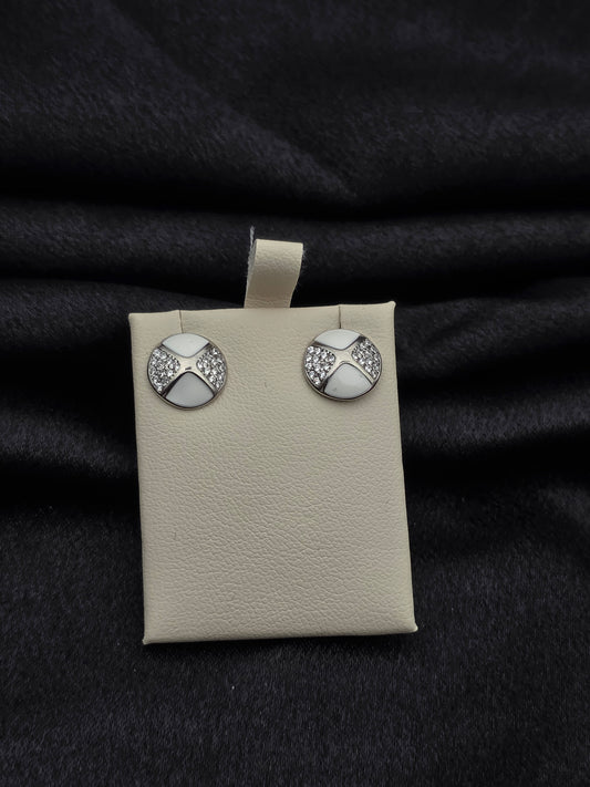 SILVER EAR STUDS GE140