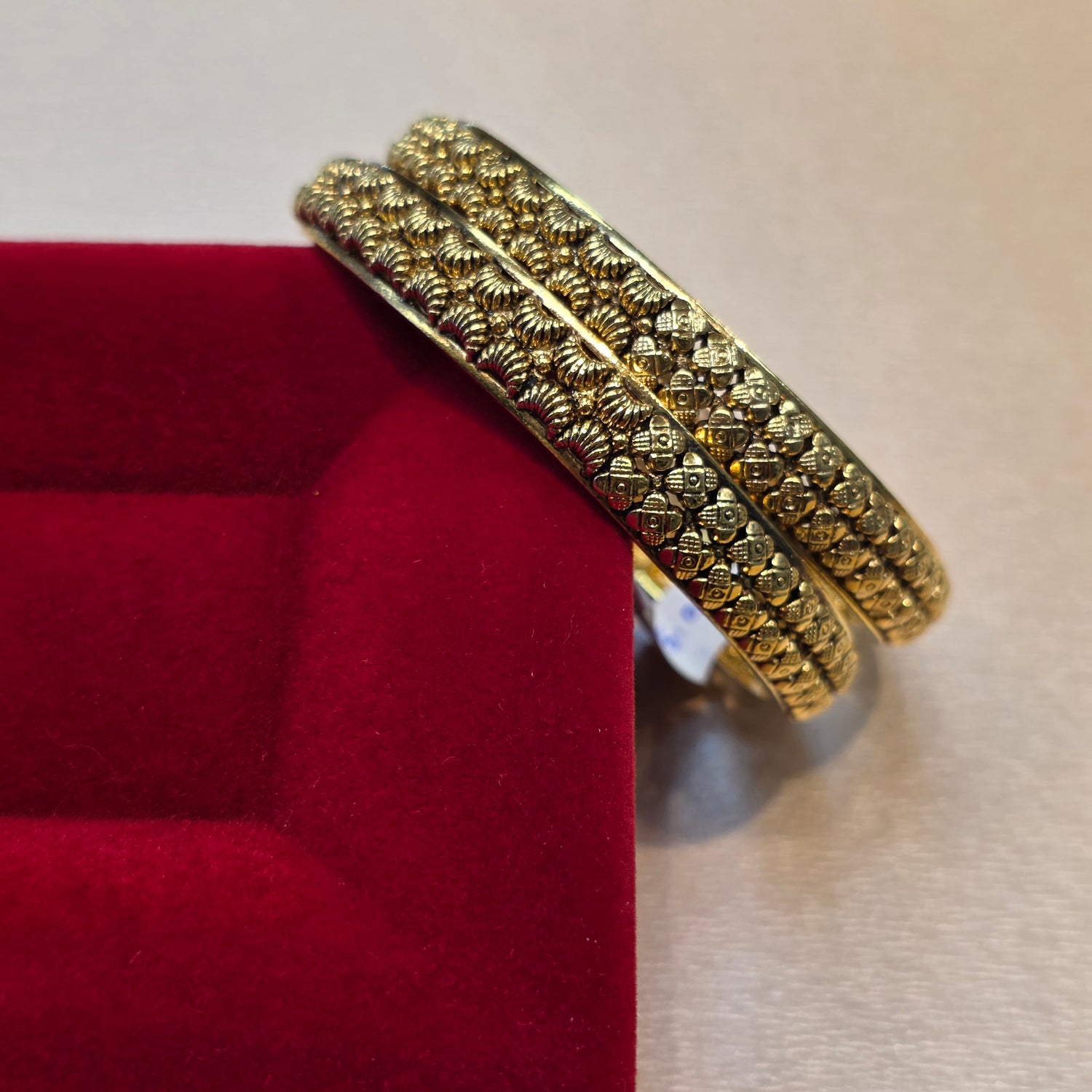 GOLD PLATED BANGLES SIZE 2.4 BG016
