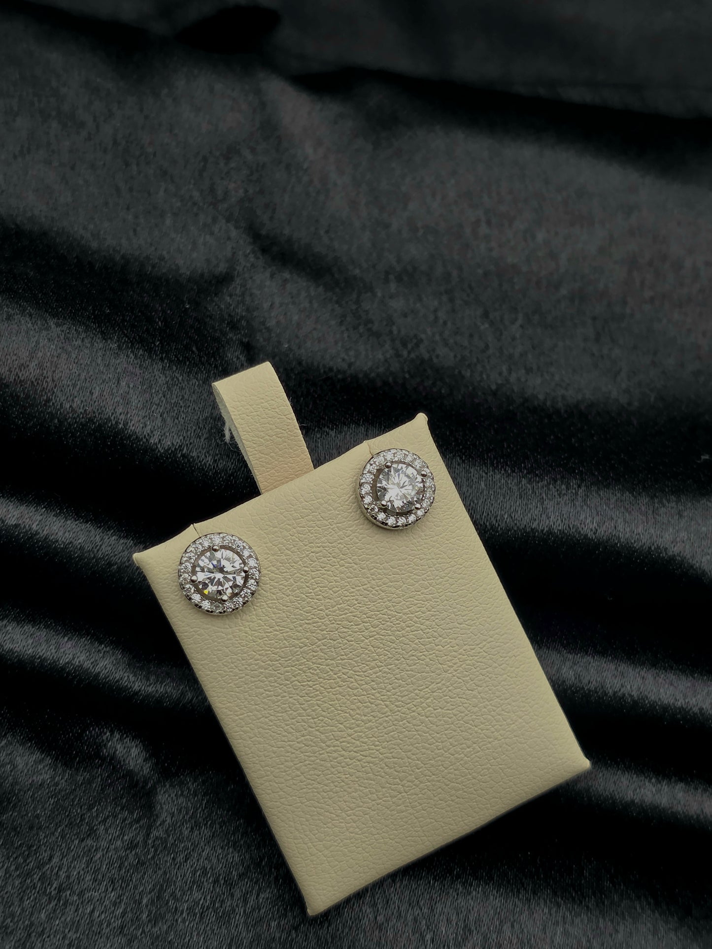 SILVER EAR STUDS GE186
