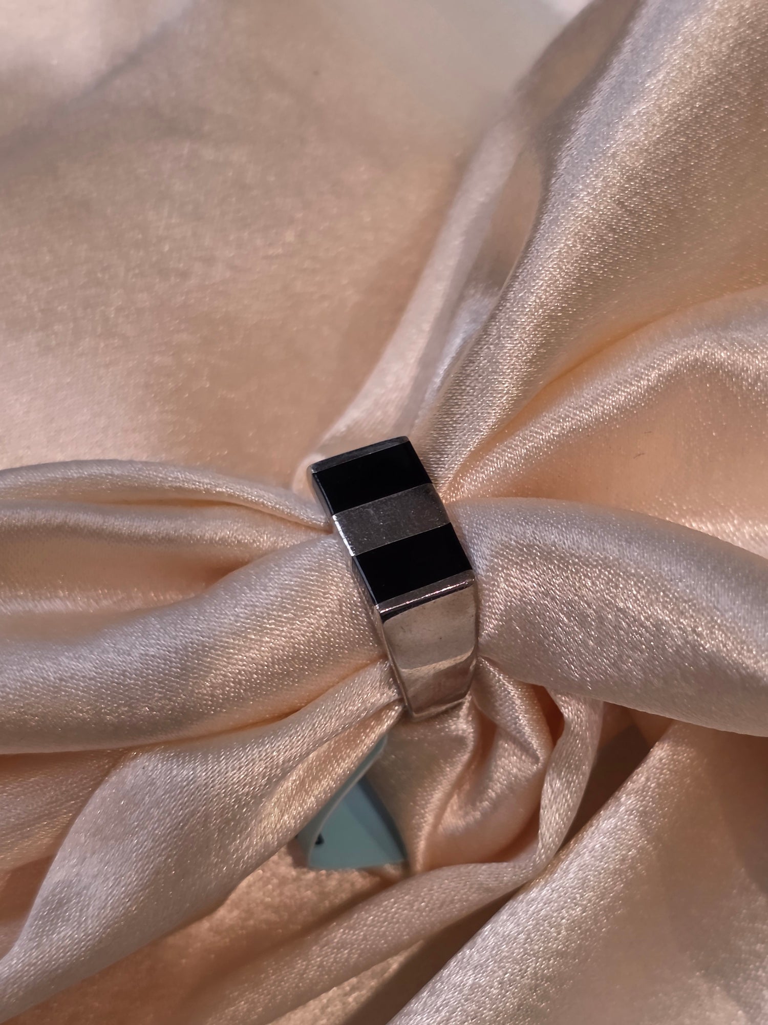 BOYS SILVER RING SIZE 10 BR029