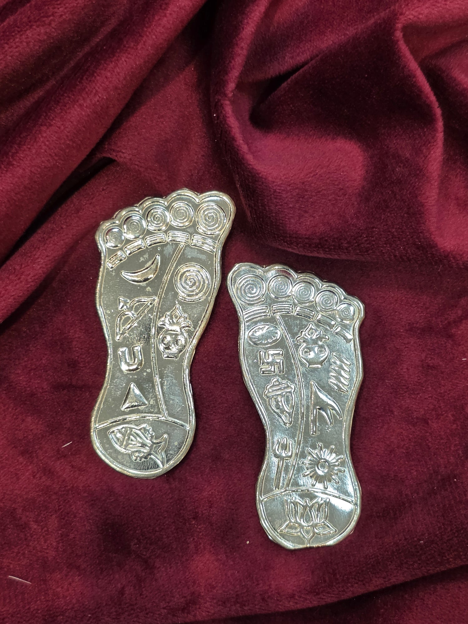 PURE SILVER LAKSHMI CHARAN PADUKA AC113