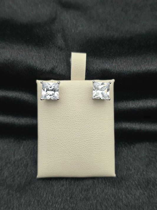SILVER EAR STUDS GE556