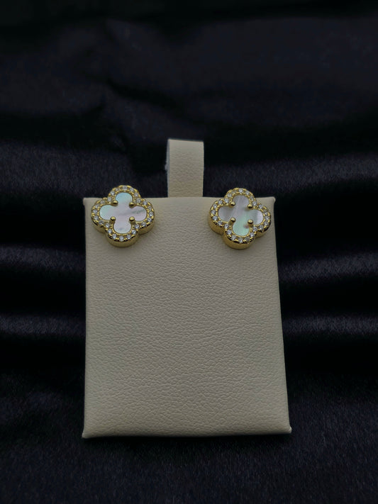 SILVER EAR STUDS GE210