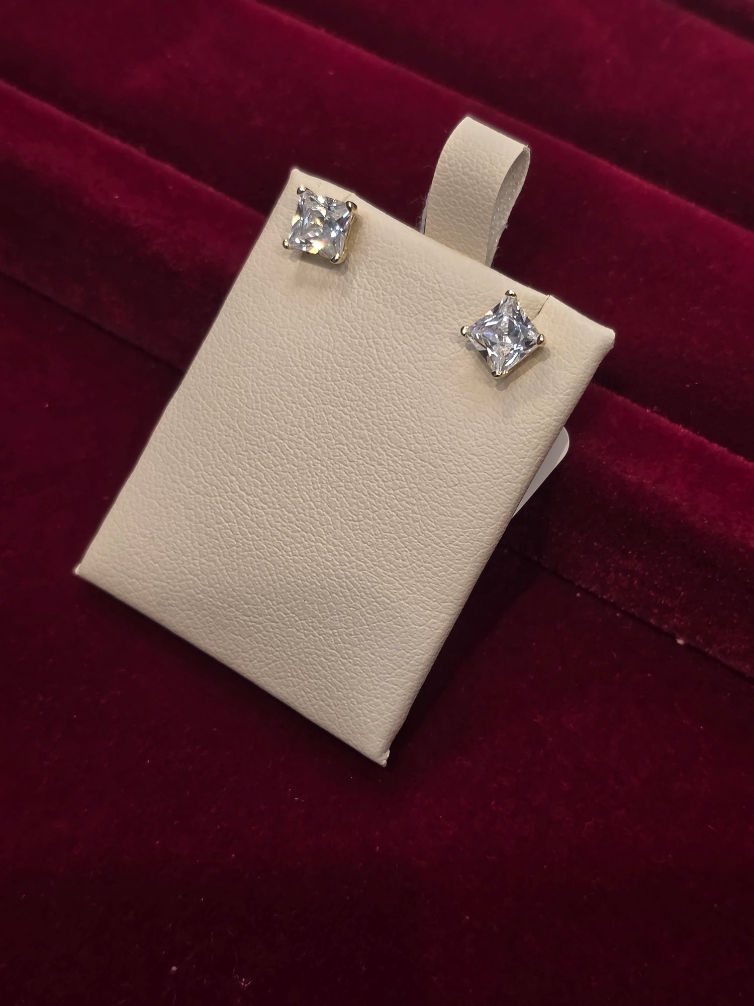 SILVER EARSTUDS GE420